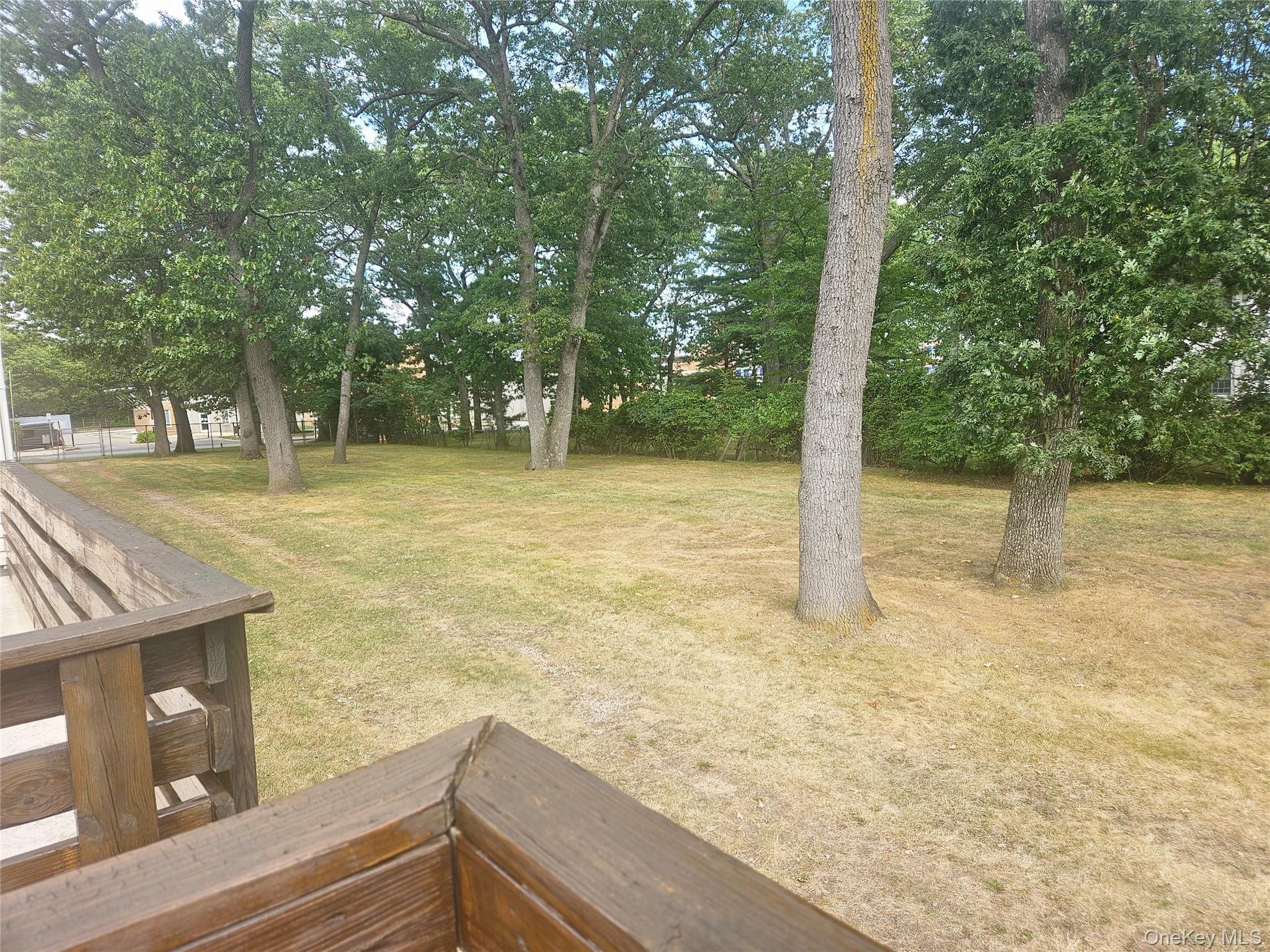 1335 Broadway # 21, Hewlett, NY 11557