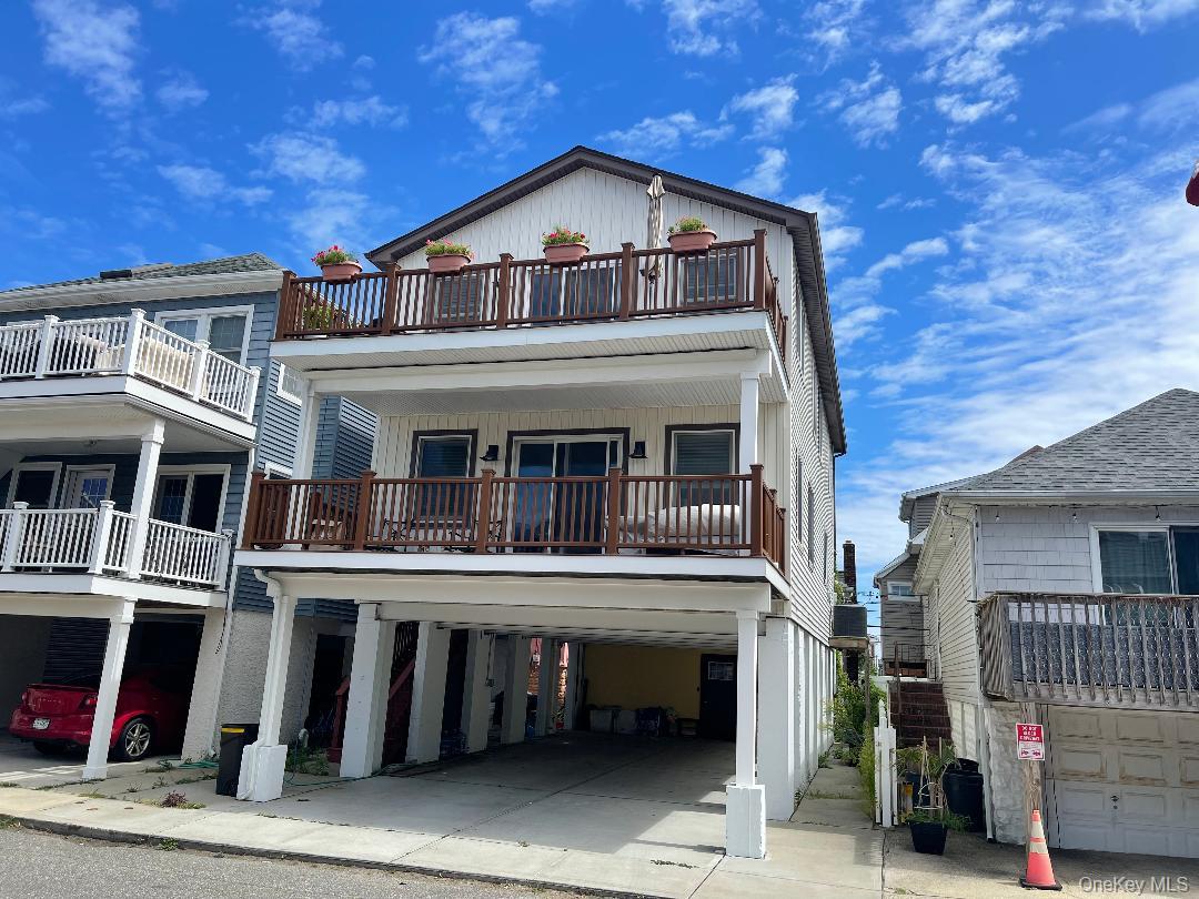 36 Florida Street # upper, Long Beach, NY 11561