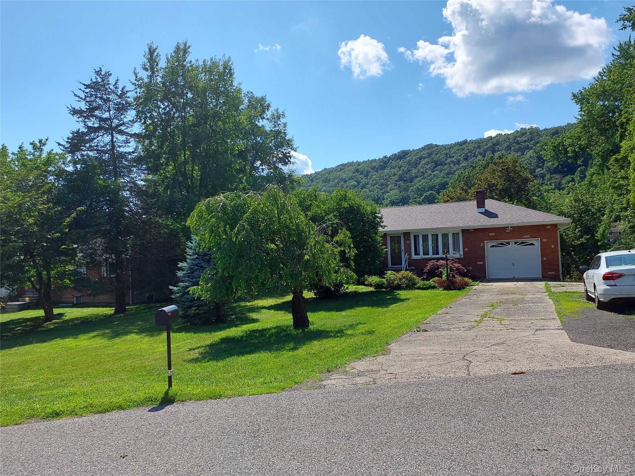 1 Tappan Drive, Monroe, NY 10950