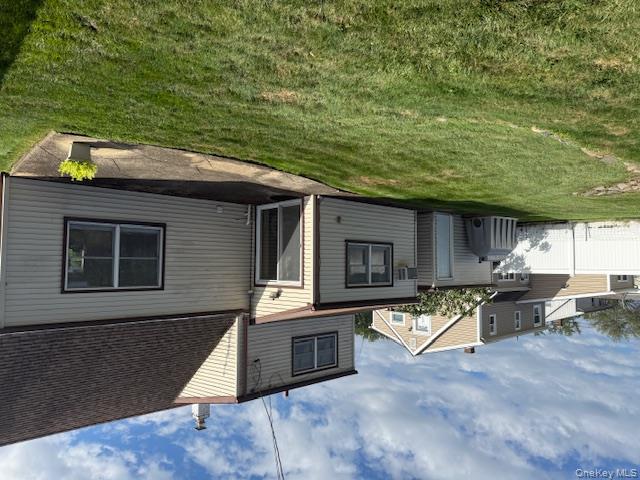 17 Club Lane, Levittown, NY 11756