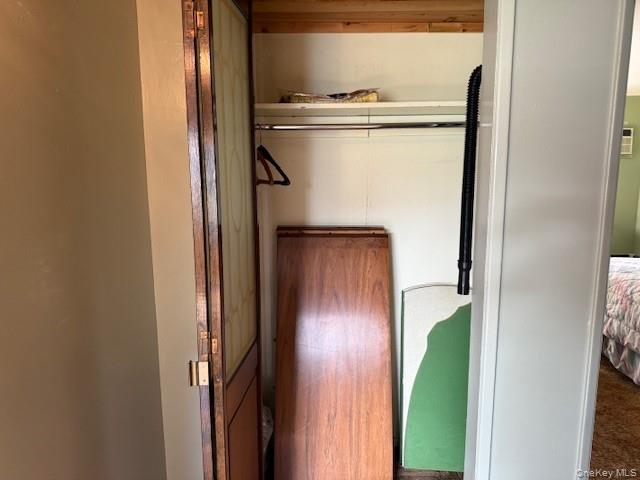 17 Club Lane, Levittown, NY 11756