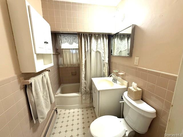 17 Club Lane, Levittown, NY 11756