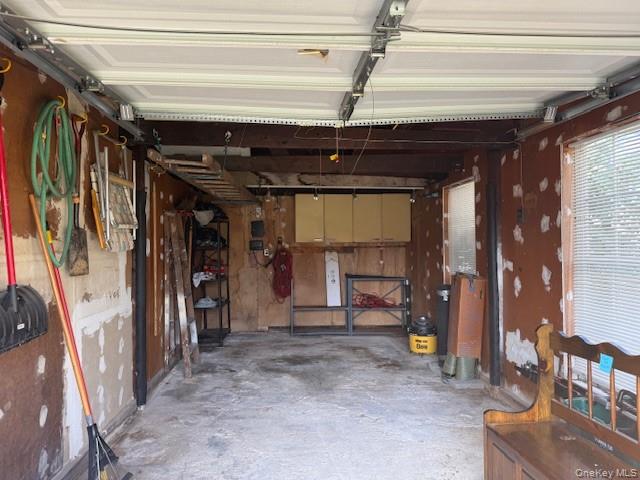 17 Club Lane, Levittown, NY 11756