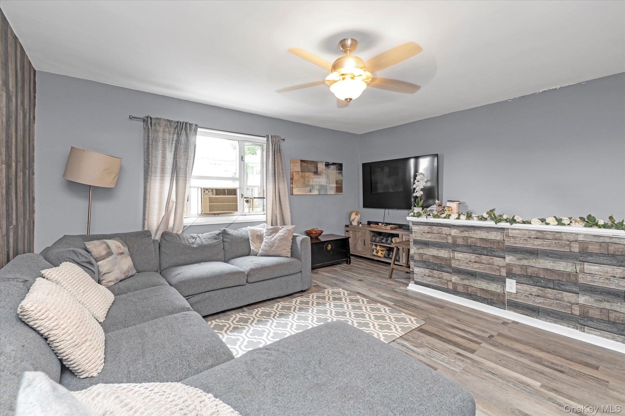 22402 Stronghurst Avenue # 208, Queens Village, NY 11427