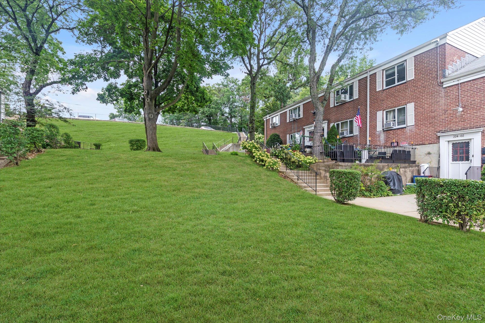 22402 Stronghurst Avenue # 208, Queens Village, NY 11427