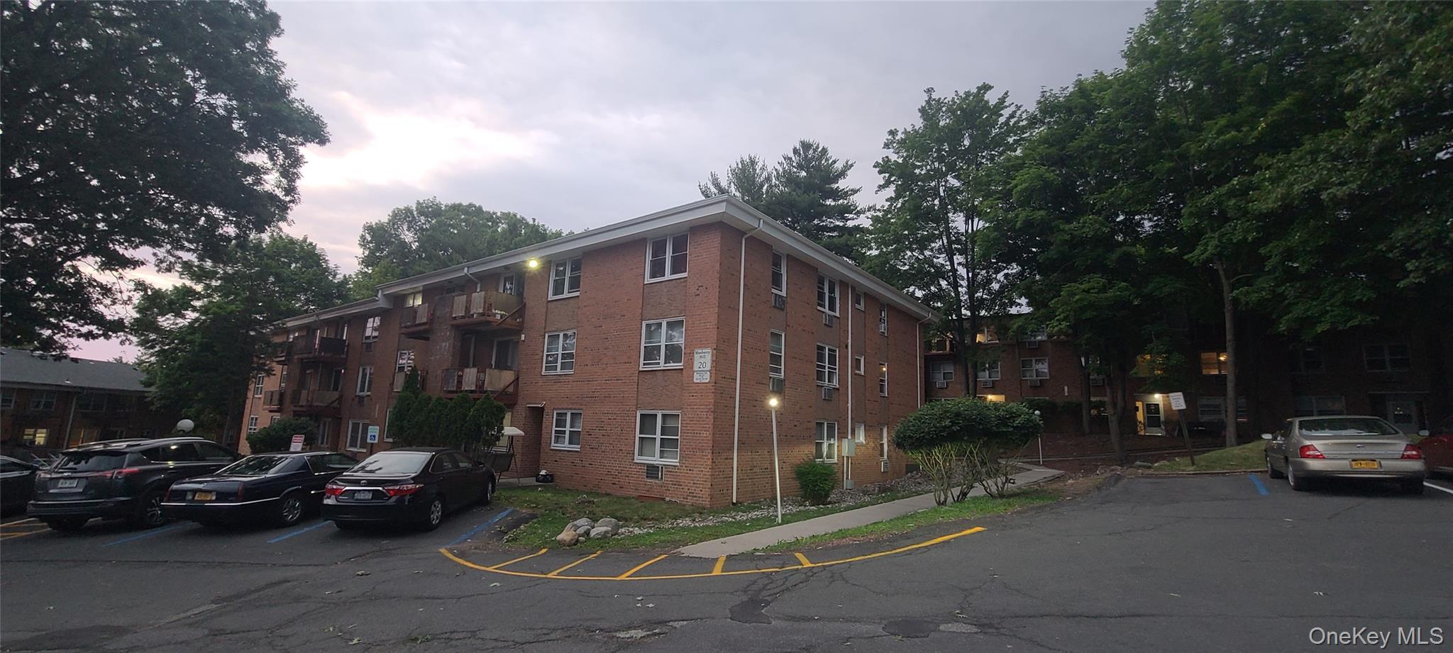 202 Kearsing Parkway, Monsey, NY 10952