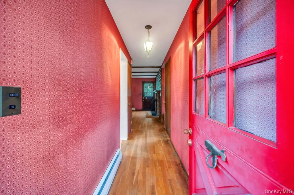 14 Woodvale Avenue, Kings Park, NY 11754