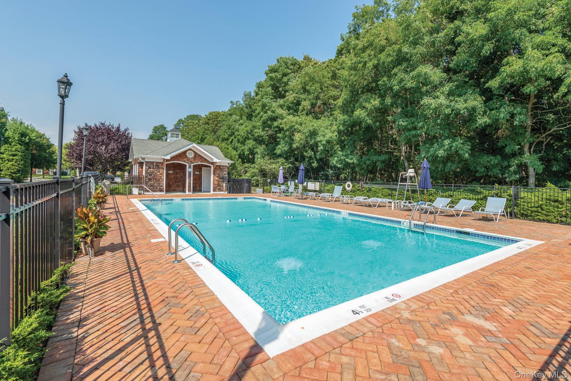 32 Andrew, Southampton, NY 11968