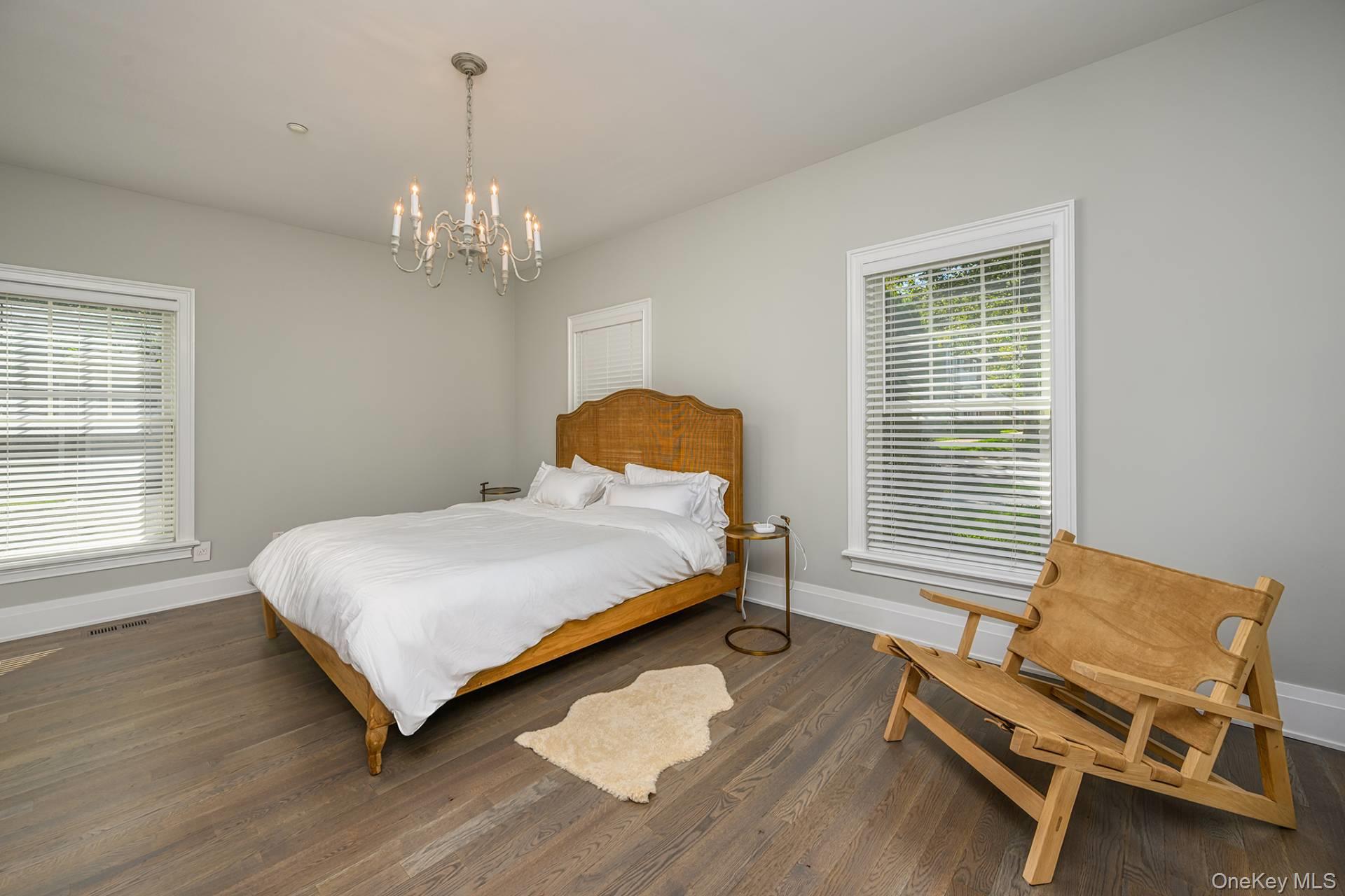 32 Andrew, Southampton, NY 11968