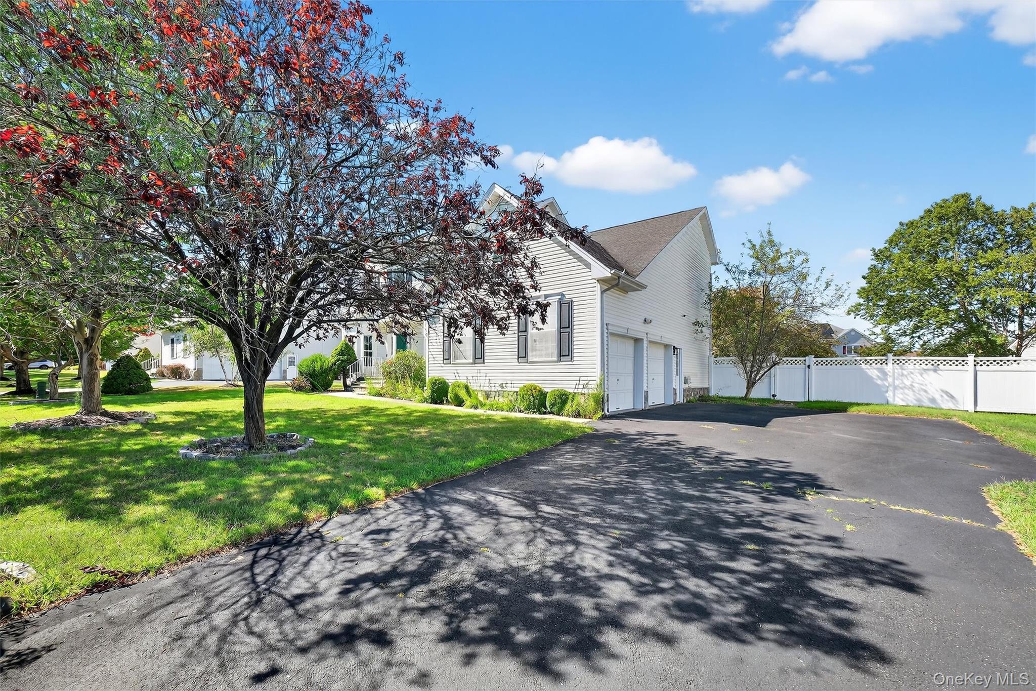 2806 Cherry Tree Way, New Windsor, NY 12553