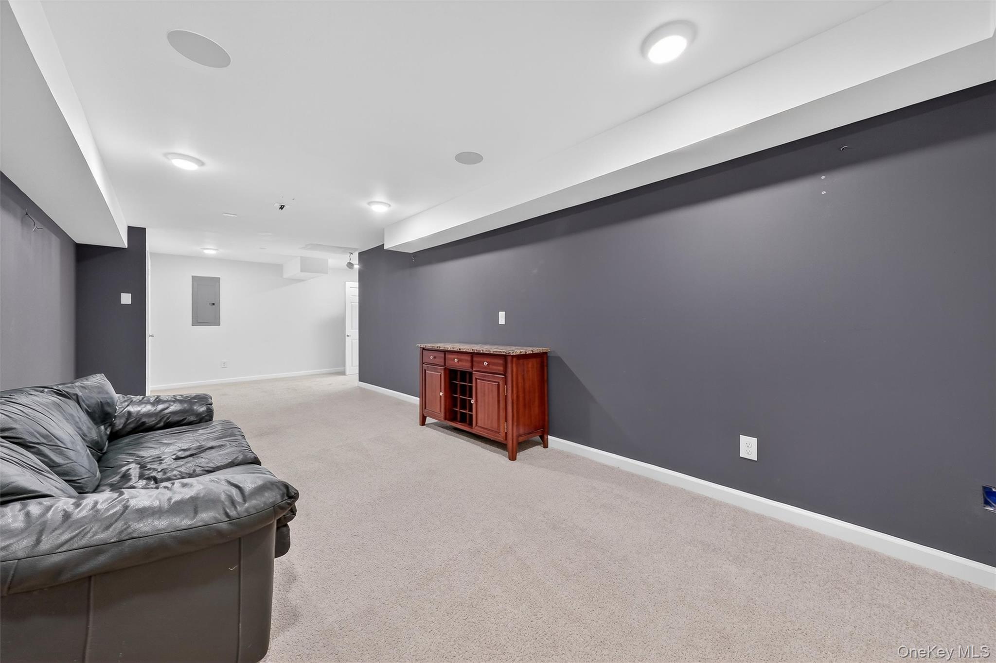 2806 Cherry Tree Way, New Windsor, NY 12553