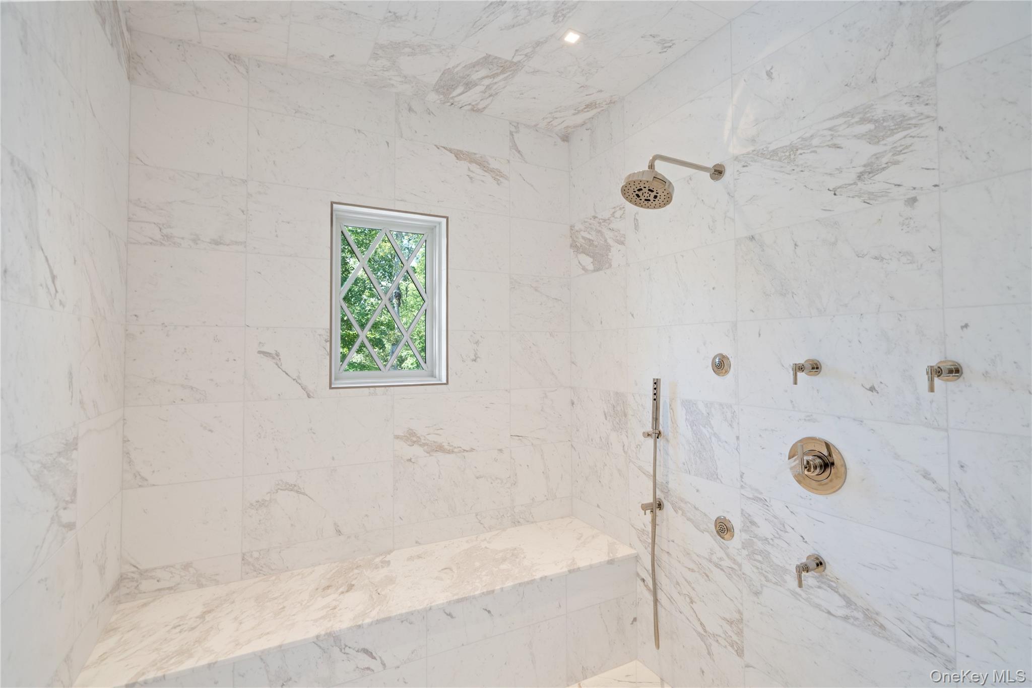 8 Dogwood Hill, Brookville, NY 11545