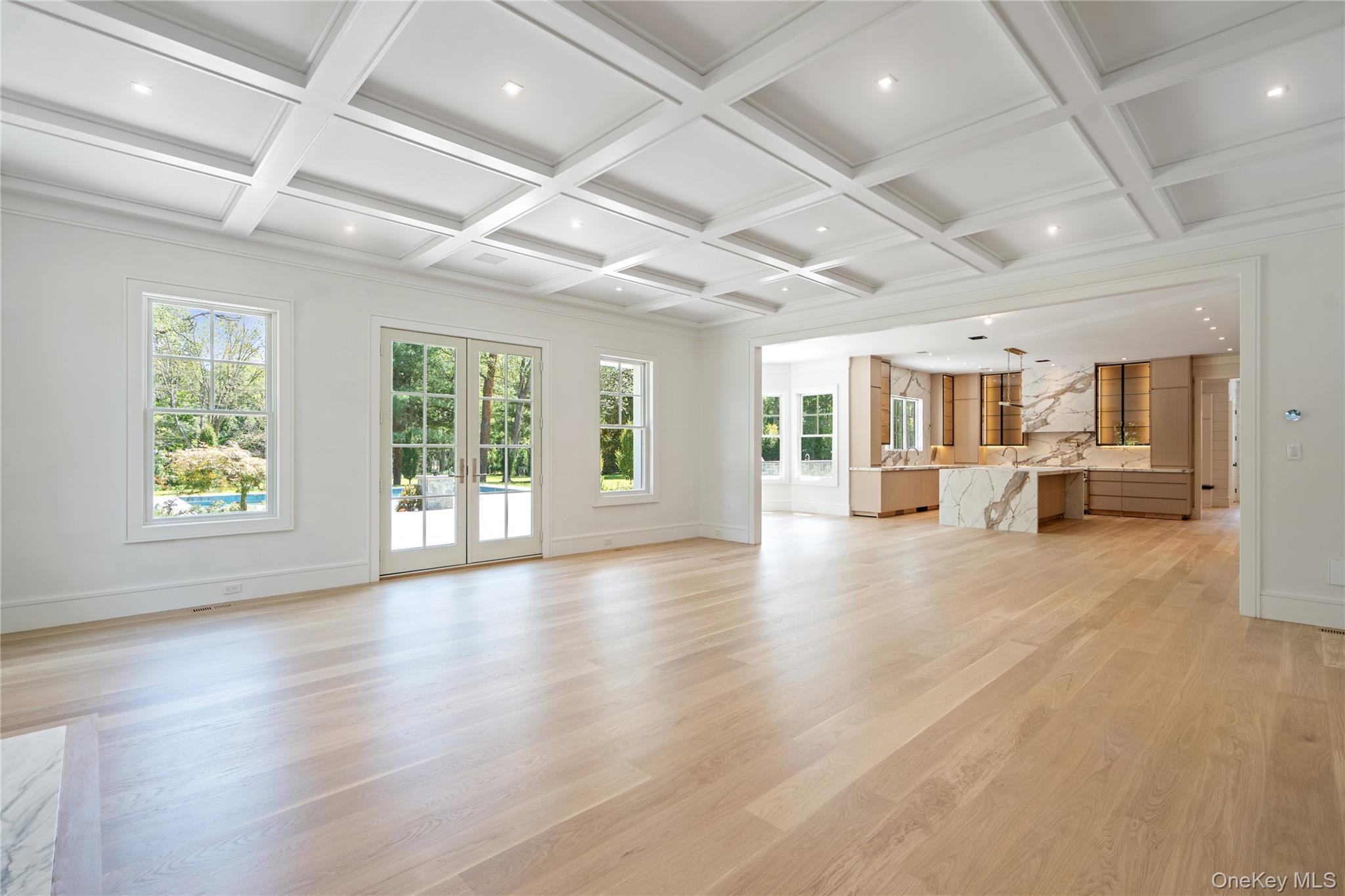 8 Dogwood Hill, Brookville, NY 11545