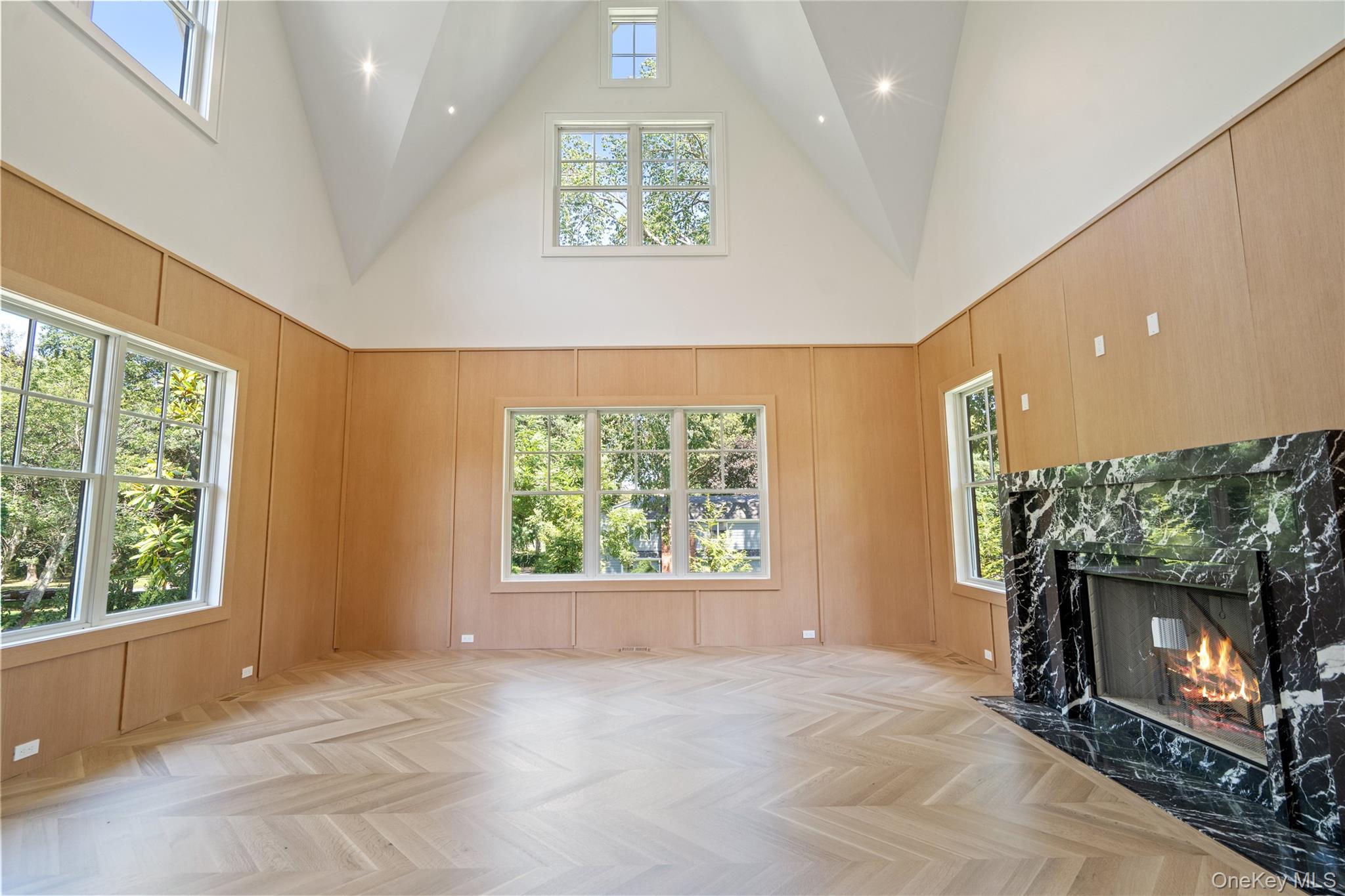 8 Dogwood Hill, Brookville, NY 11545