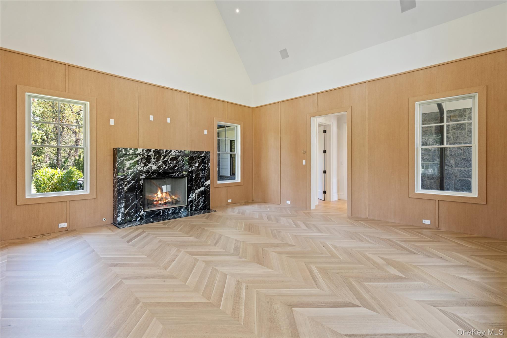 8 Dogwood Hill, Brookville, NY 11545