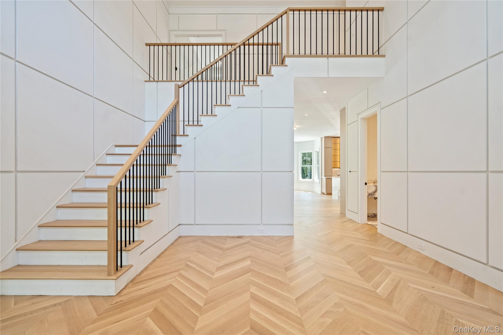 8 Dogwood Hill, Brookville, NY 11545