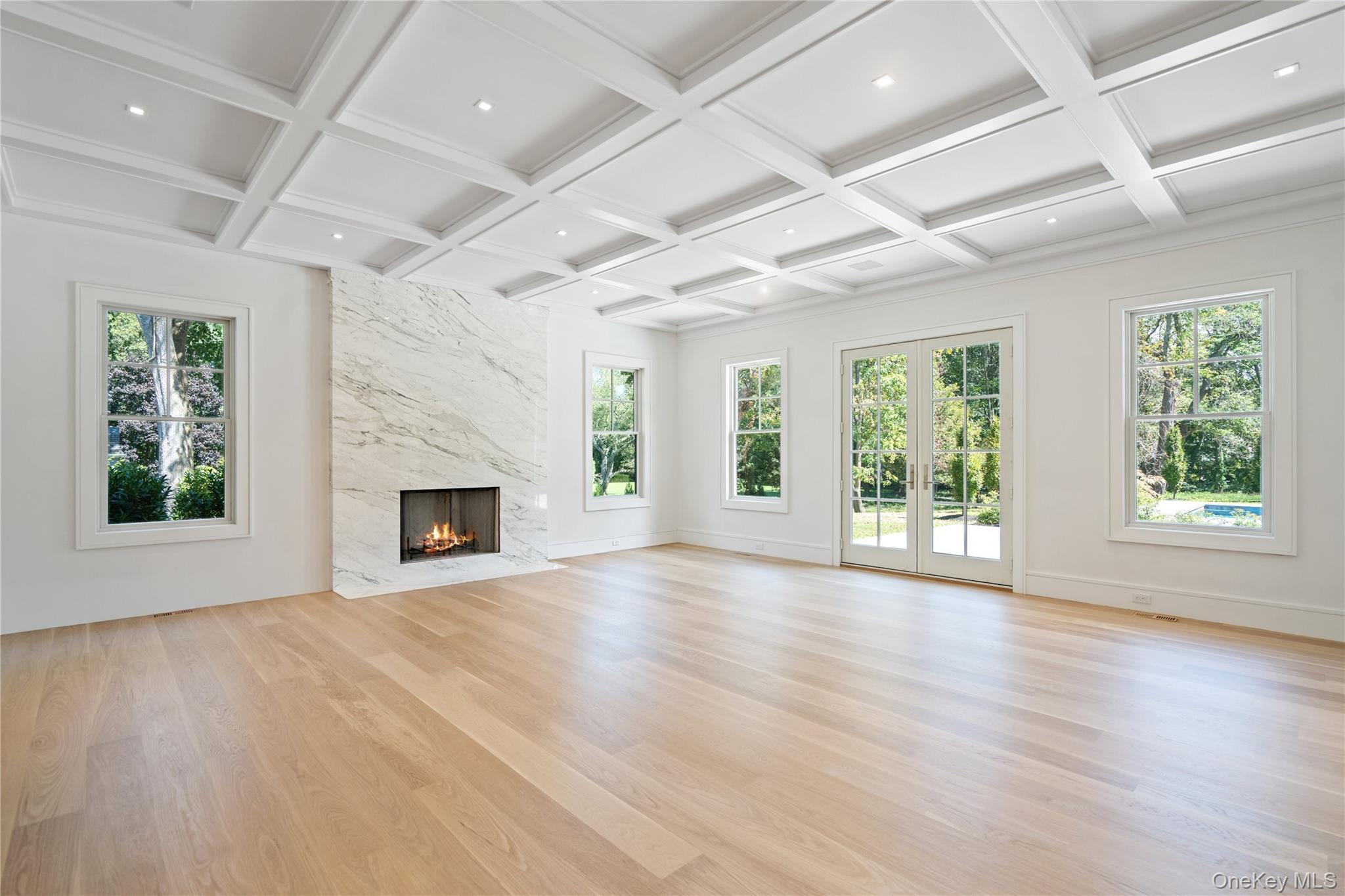 8 Dogwood Hill, Brookville, NY 11545