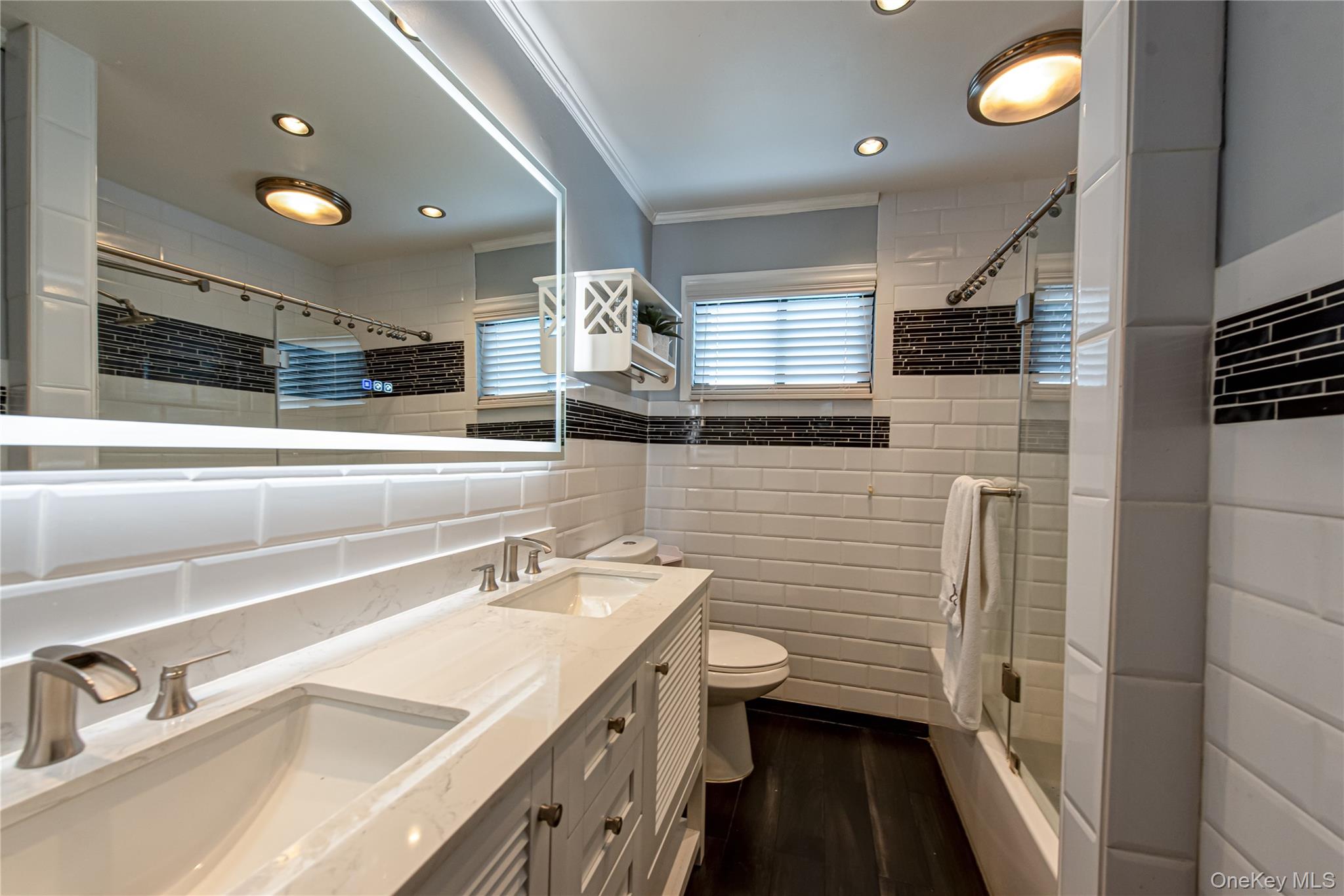 630 Shore Road, Lindenhurst, NY 11757