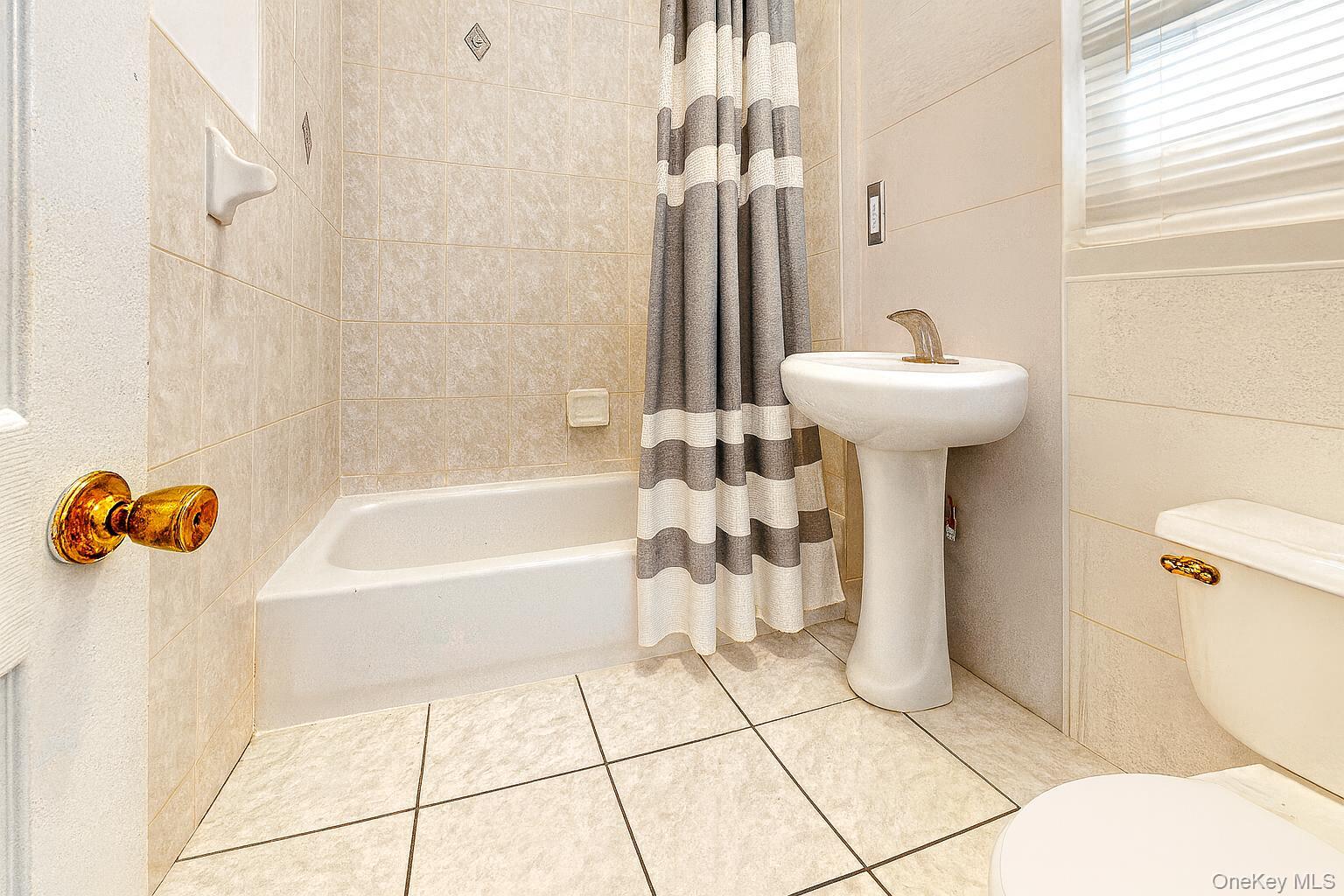 146-19 Lakewood Avenue, Jamaica, NY 11435