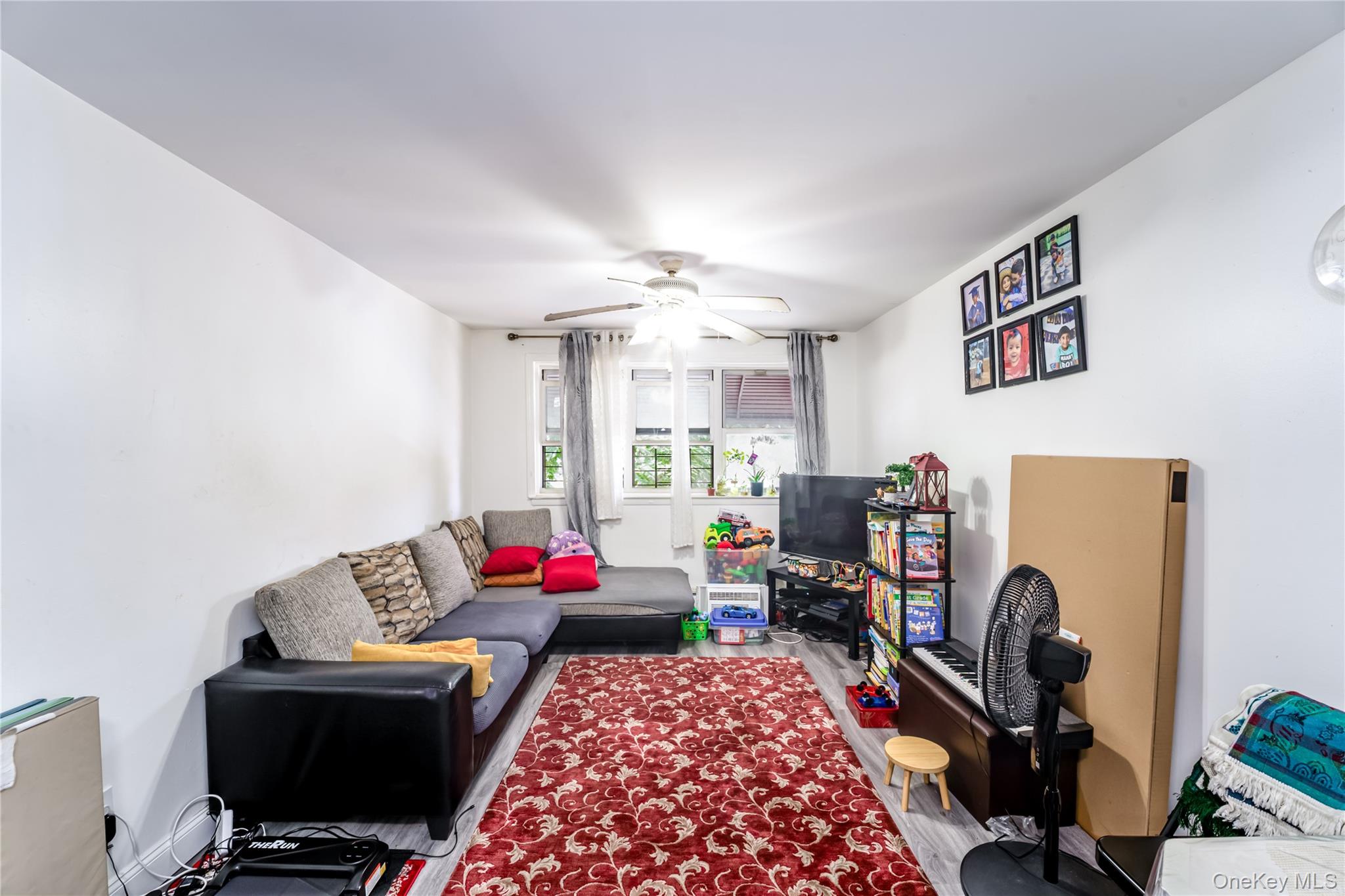 1068 Pugsley Avenue, Bronx, NY 10472