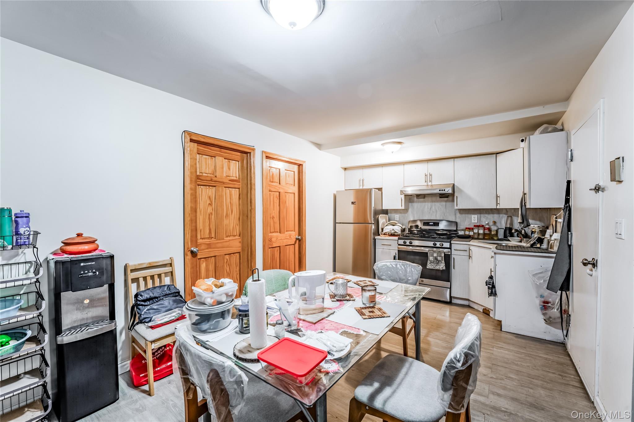 1068 Pugsley Avenue, Bronx, NY 10472