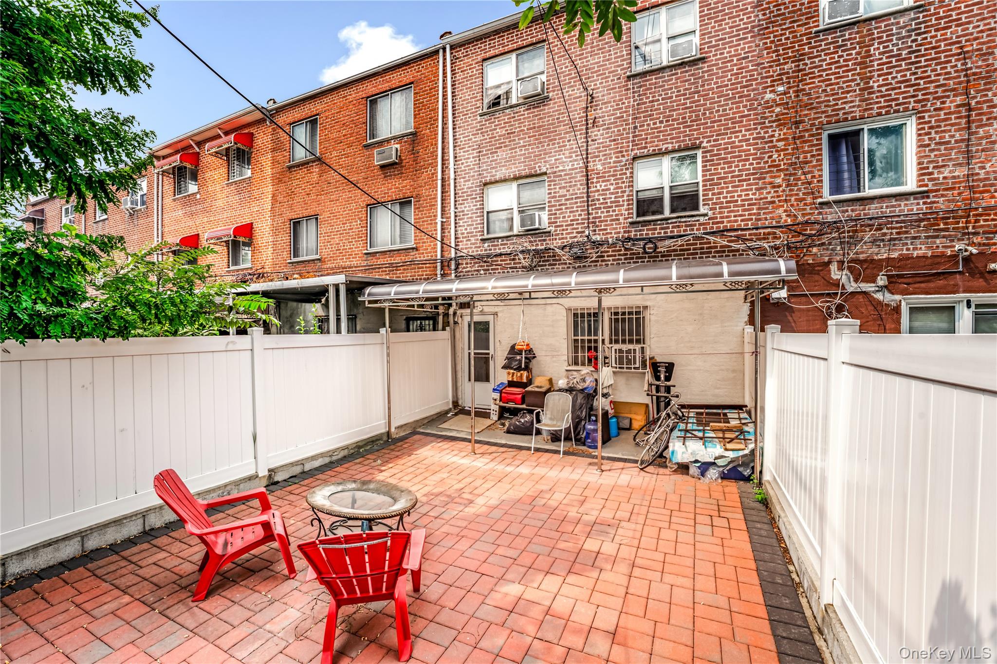 1068 Pugsley Avenue, Bronx, NY 10472