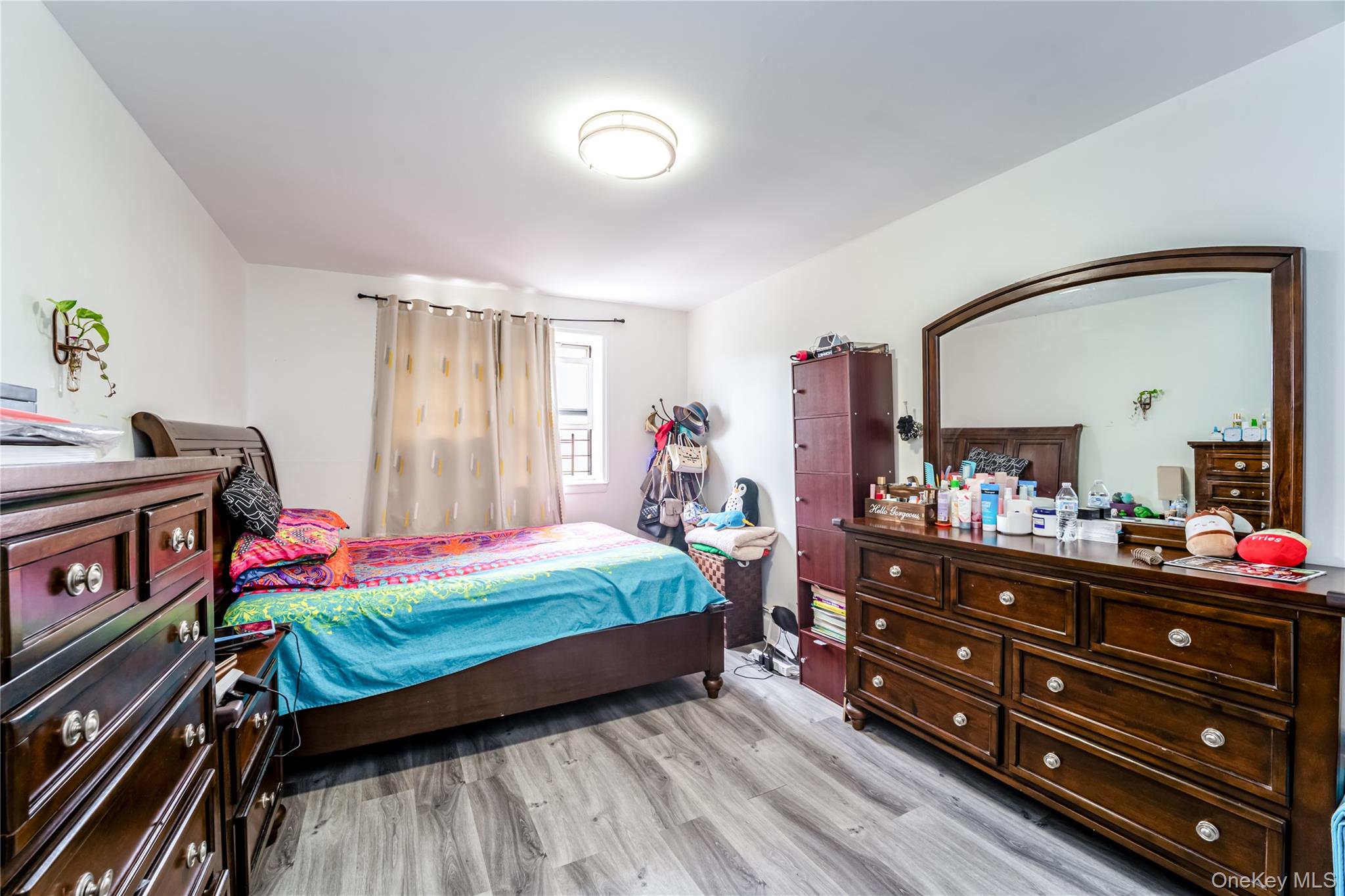 1068 Pugsley Avenue, Bronx, NY 10472