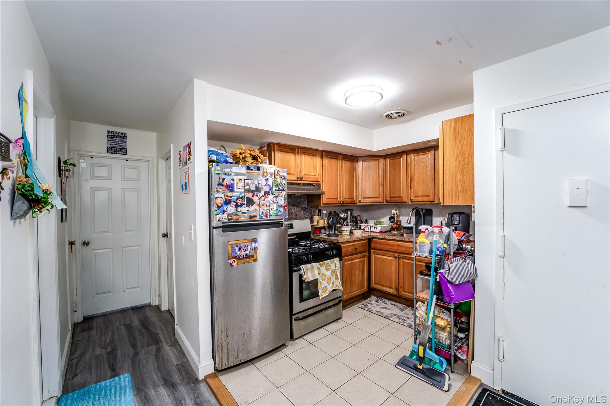 1068 Pugsley Avenue, Bronx, NY 10472