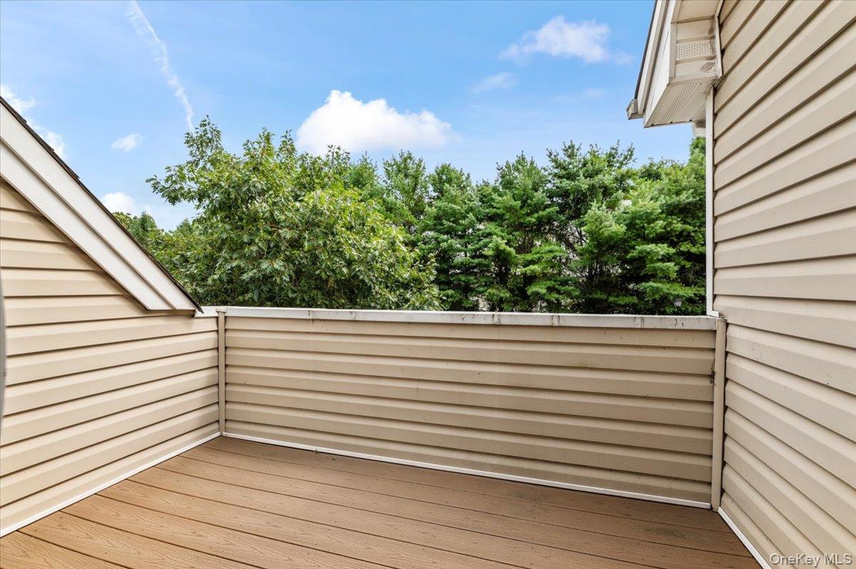 108 Joseph Lane, Dix Hills, NY 11746