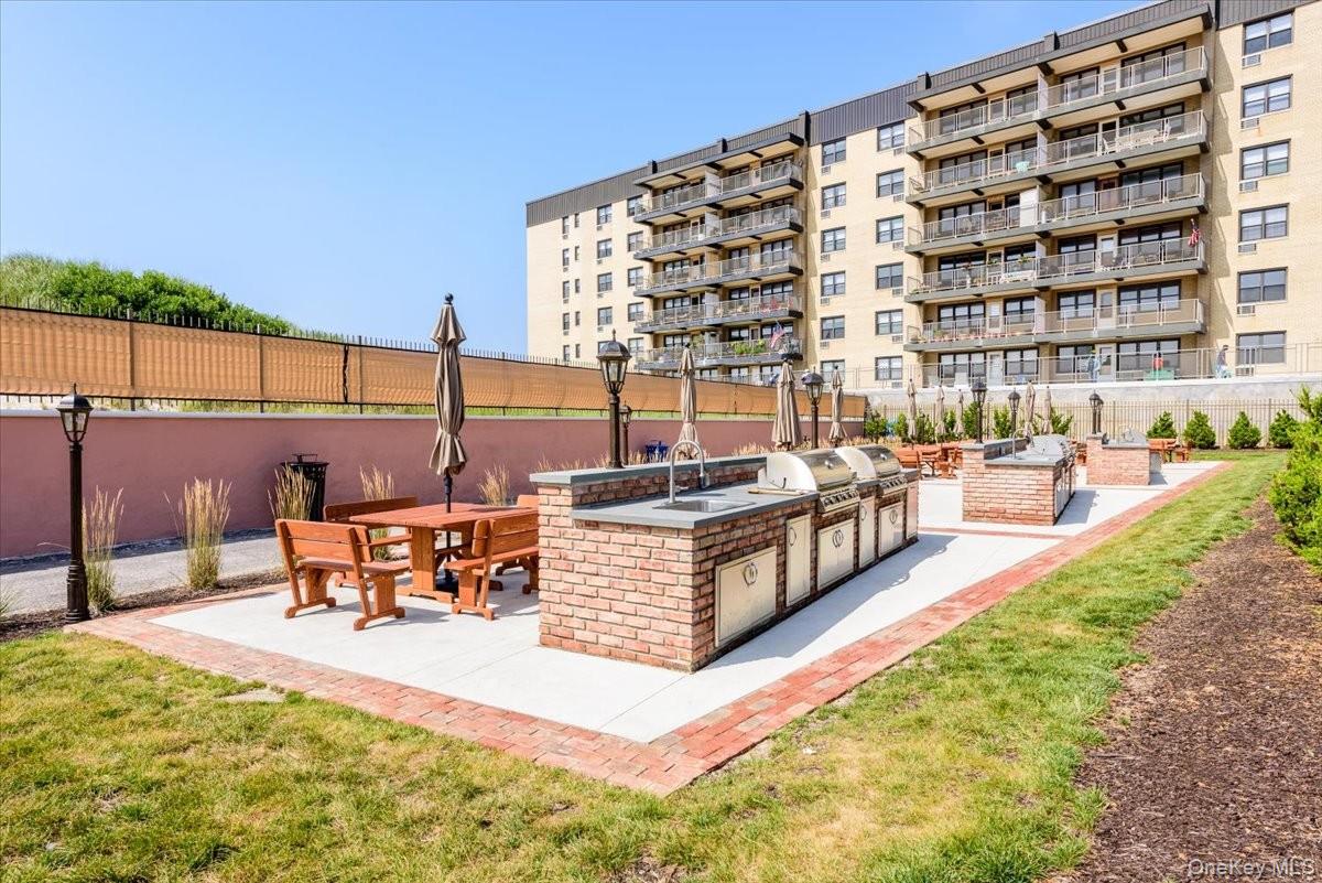 2 Richmond Road # 4th Floor, Lido Beach, NY 11561