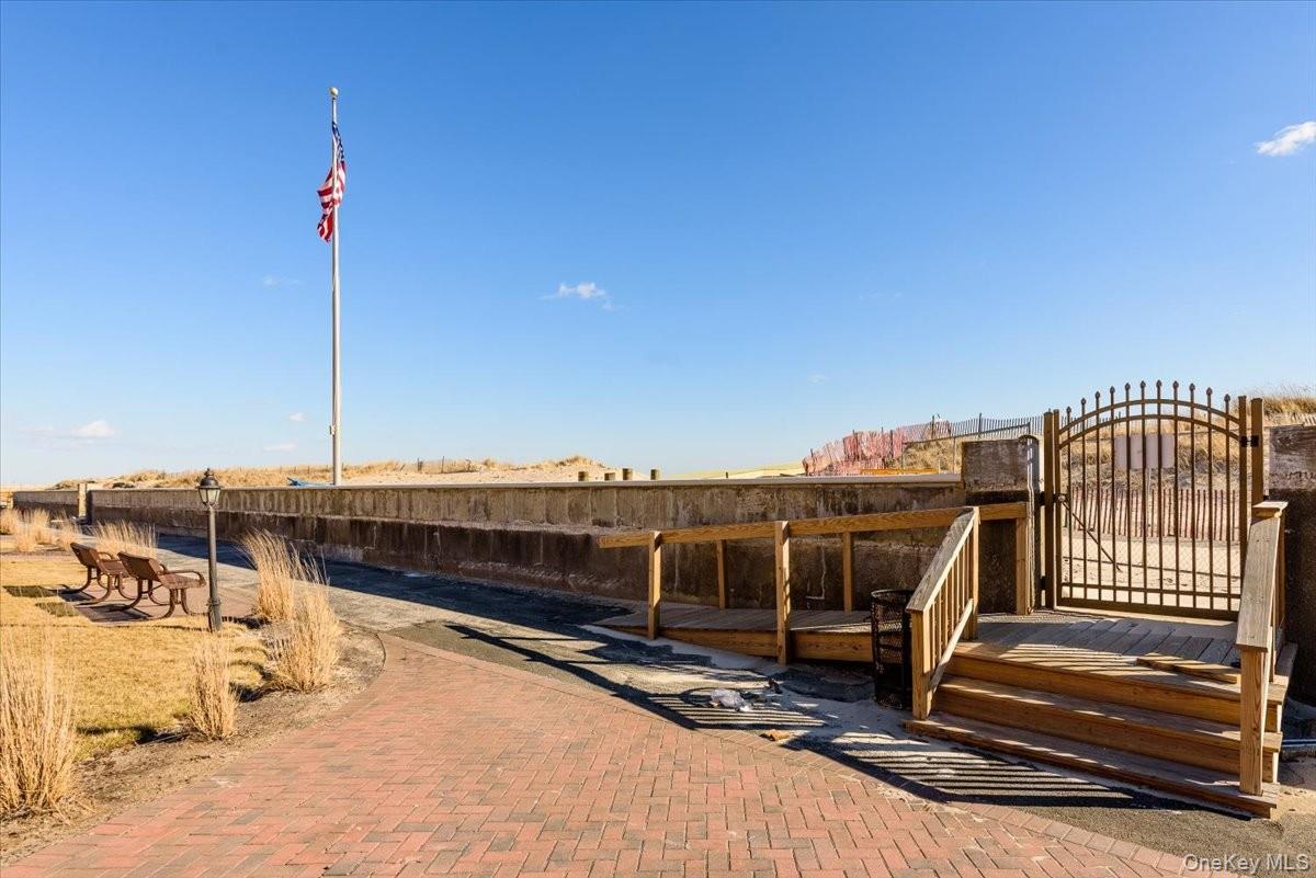 2 Richmond Road # 4th Floor, Lido Beach, NY 11561