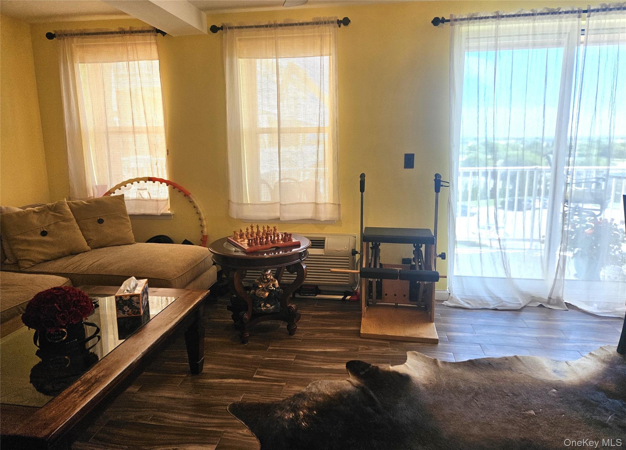 2 Richmond Road # 4th Floor, Lido Beach, NY 11561