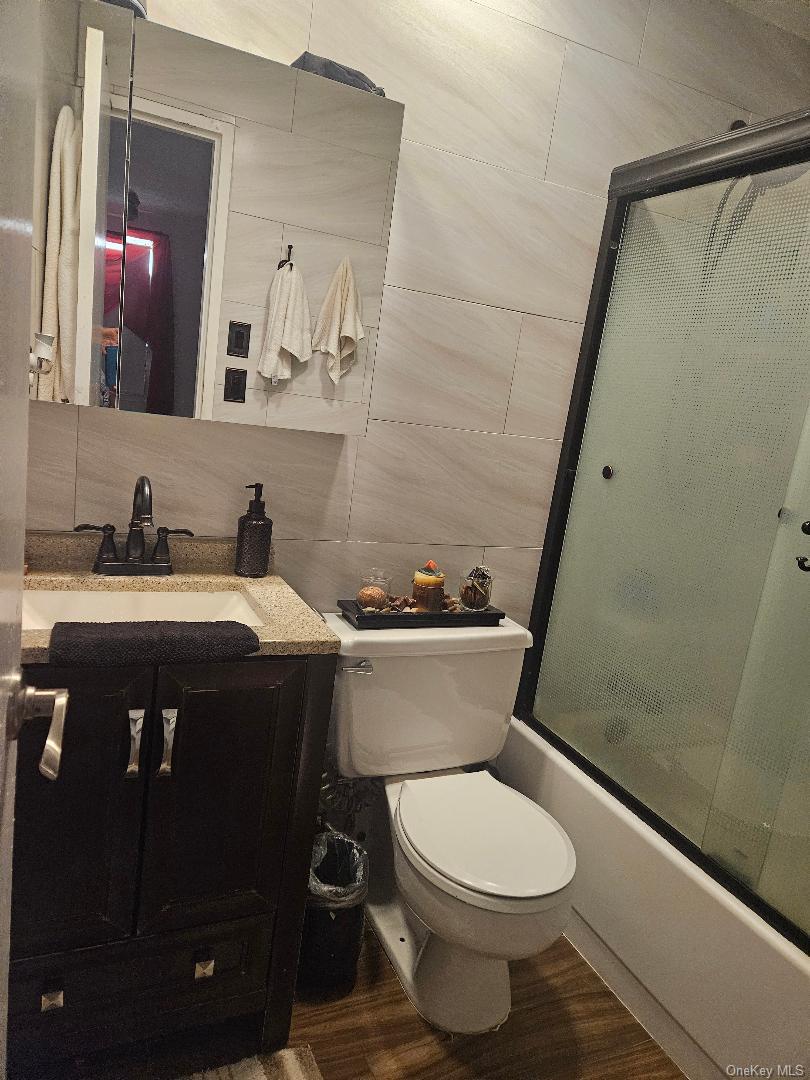 2 Richmond Road # 4th Floor, Lido Beach, NY 11561