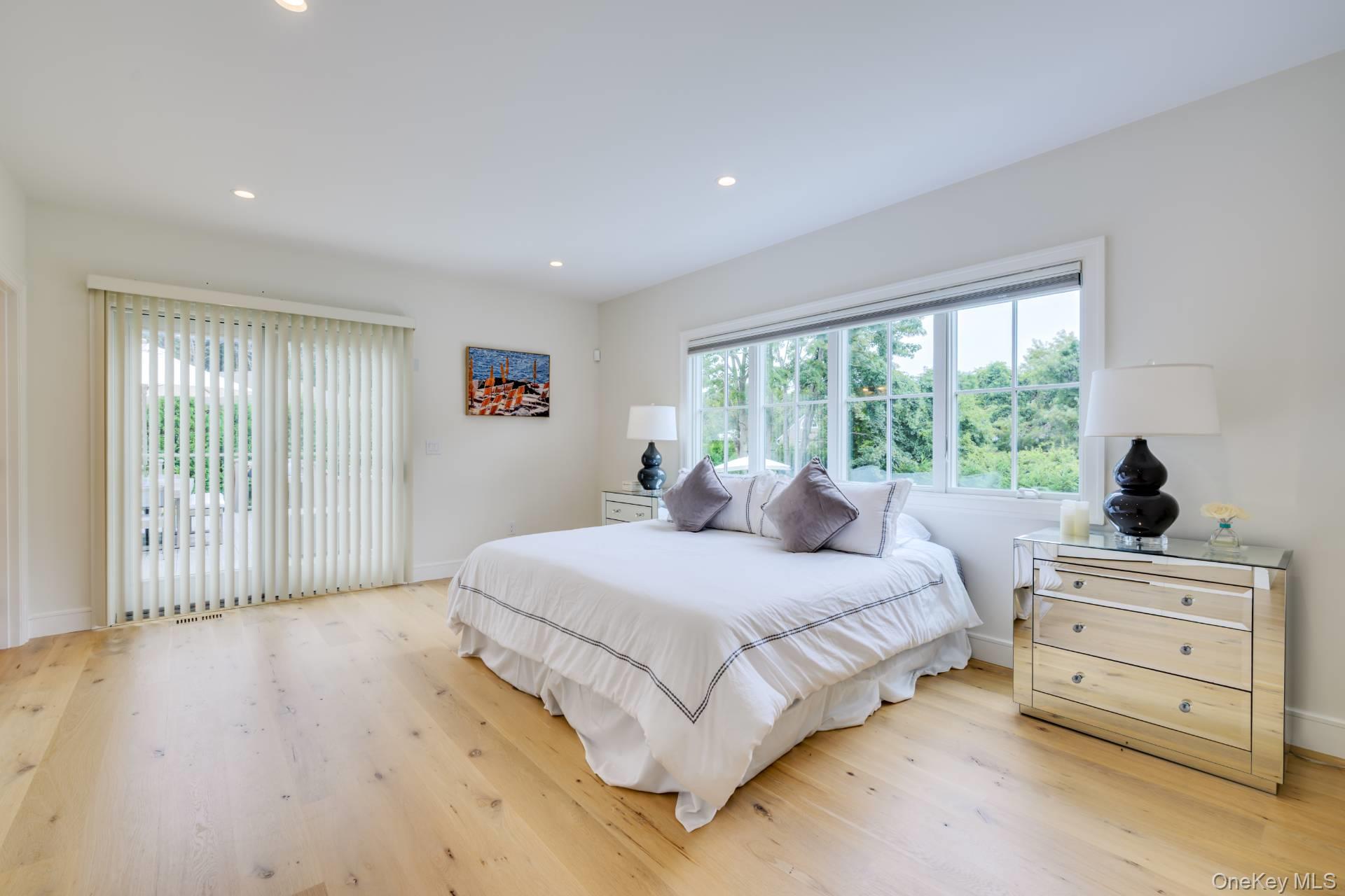 18 Lillian Lane, Southampton, NY 11968