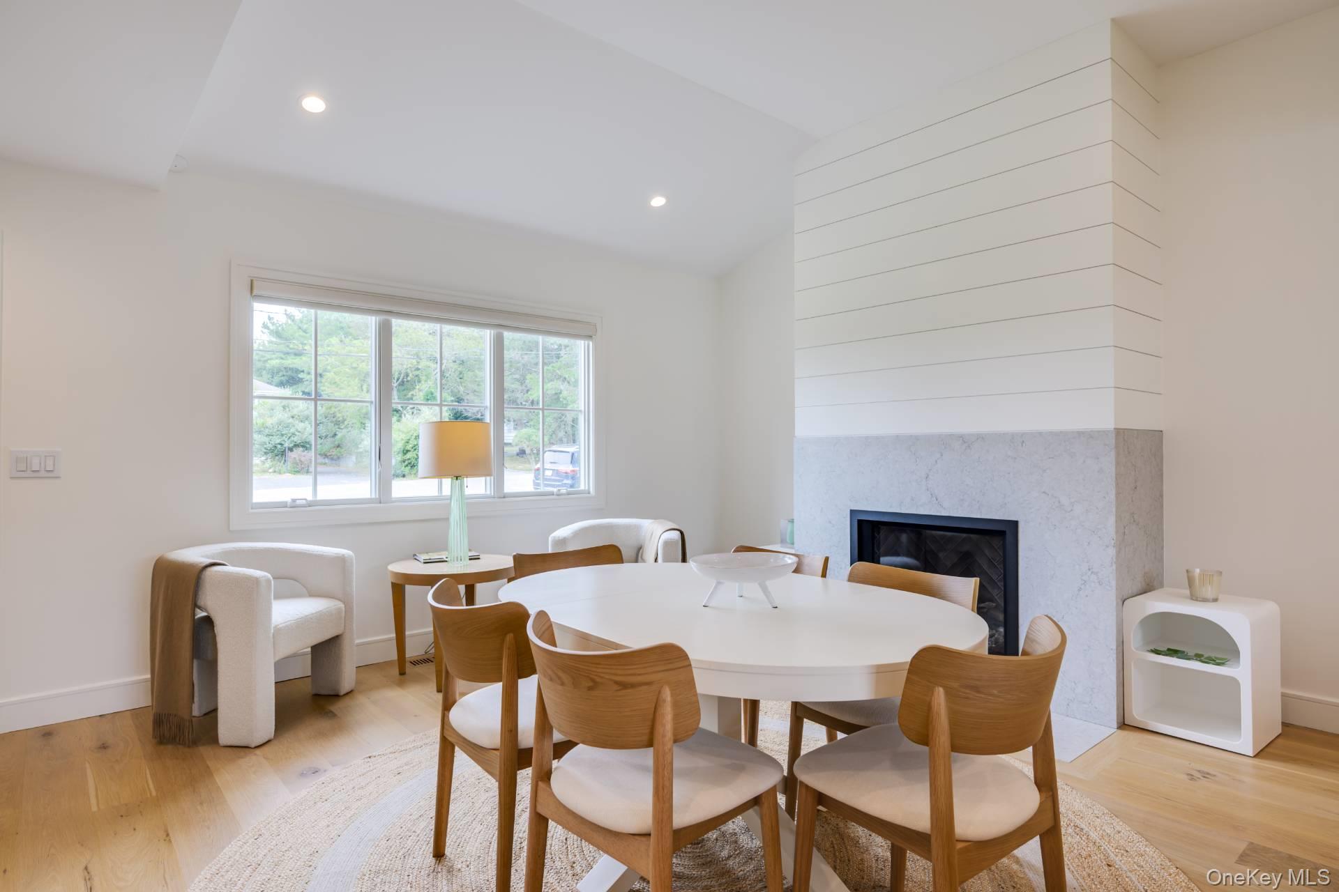 18 Lillian Lane, Southampton, NY 11968