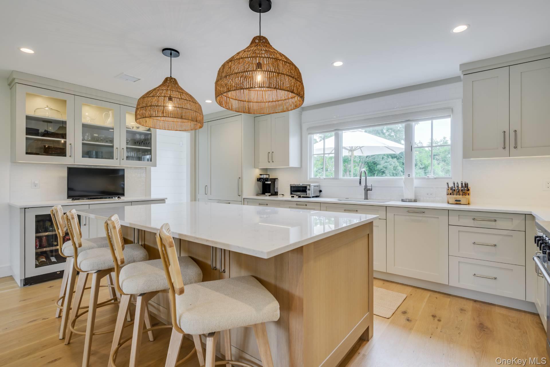 18 Lillian Lane, Southampton, NY 11968