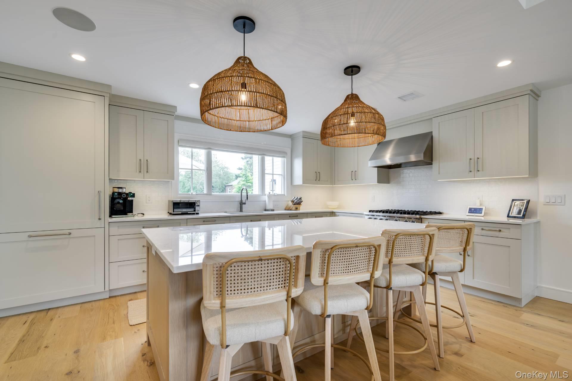 18 Lillian Lane, Southampton, NY 11968