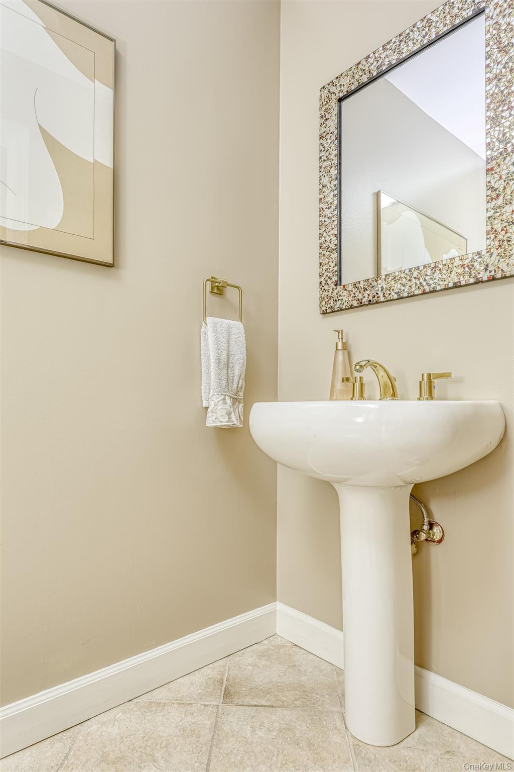 40 Ruth Drive, New City, NY 10956