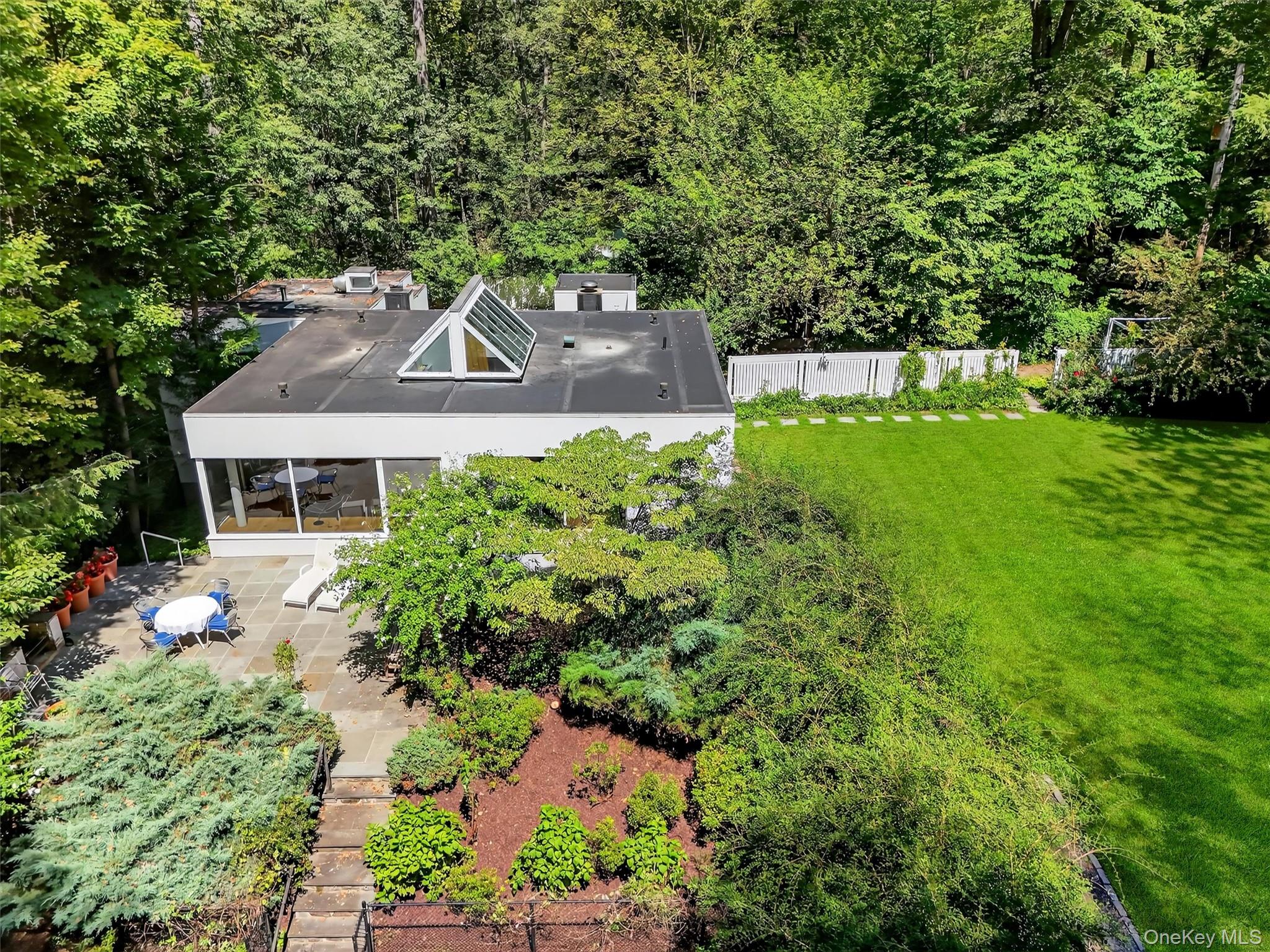 1448 Old Logging Road, Yorktown Heights, NY 10598