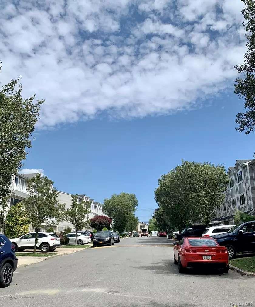 50 Mallard Lane, Staten Island, NY 10309