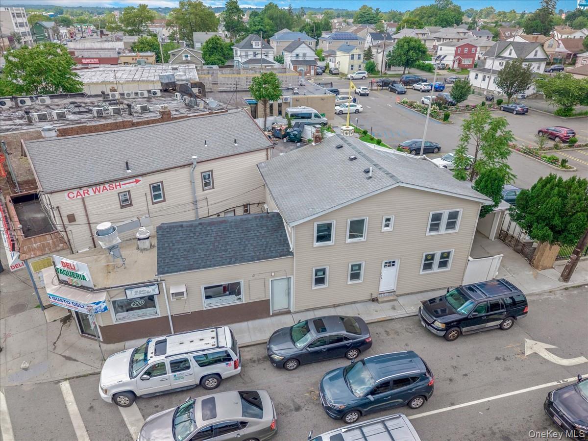 6 E Barclay Street, Hicksville, NY 11801