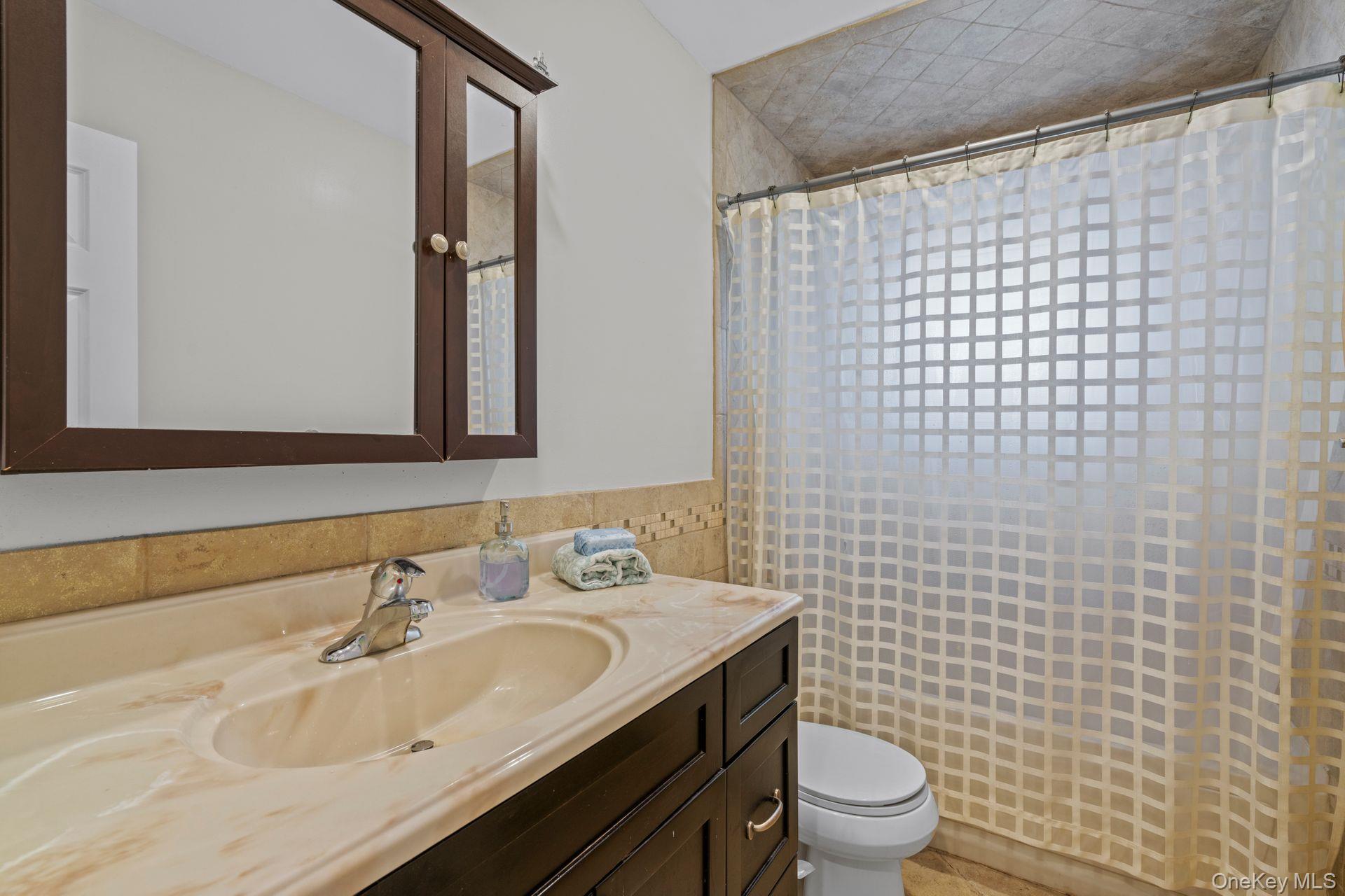 114 Seaman Road, Jericho, NY 11753