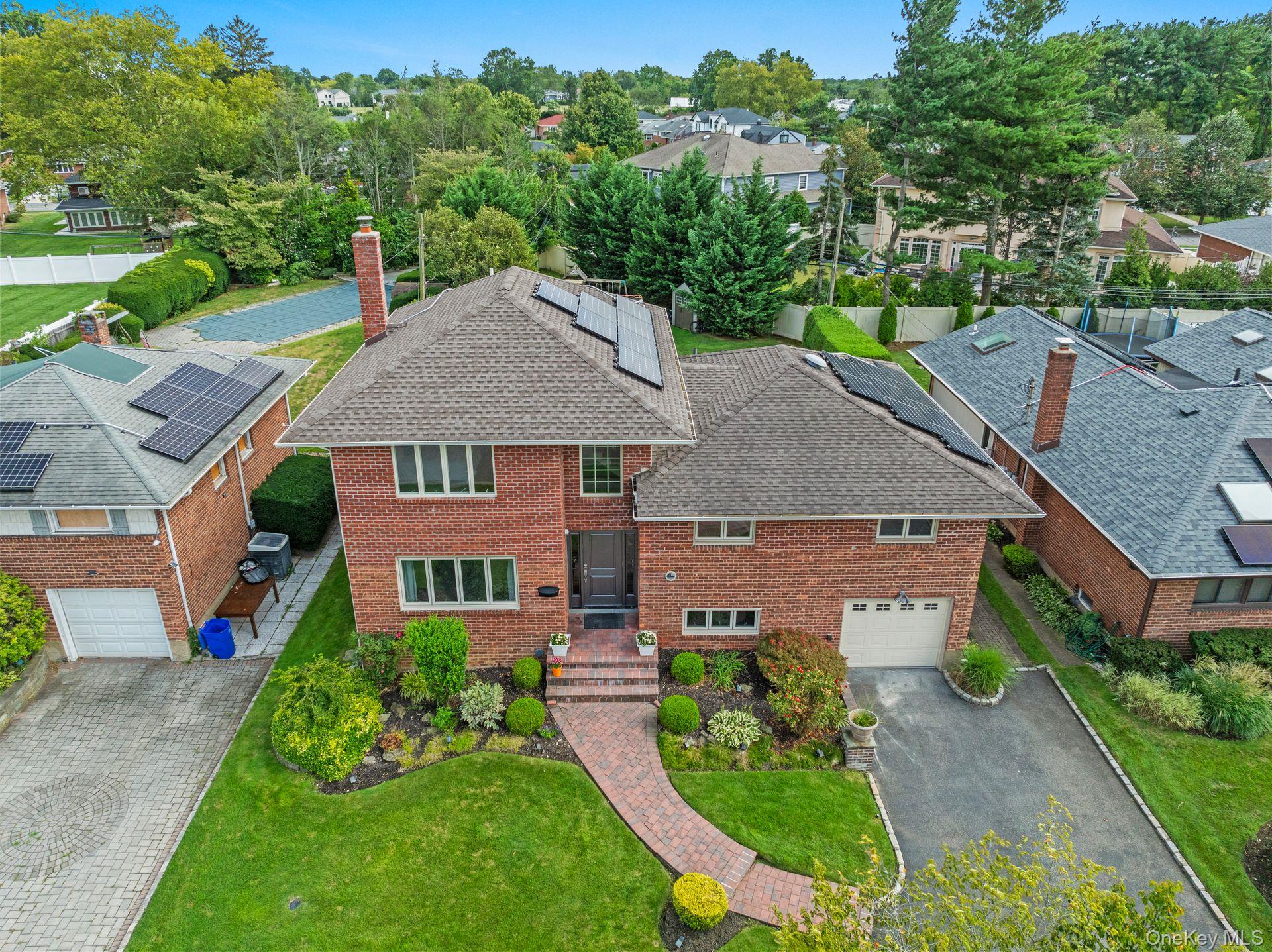 114 Seaman Road, Jericho, NY 11753