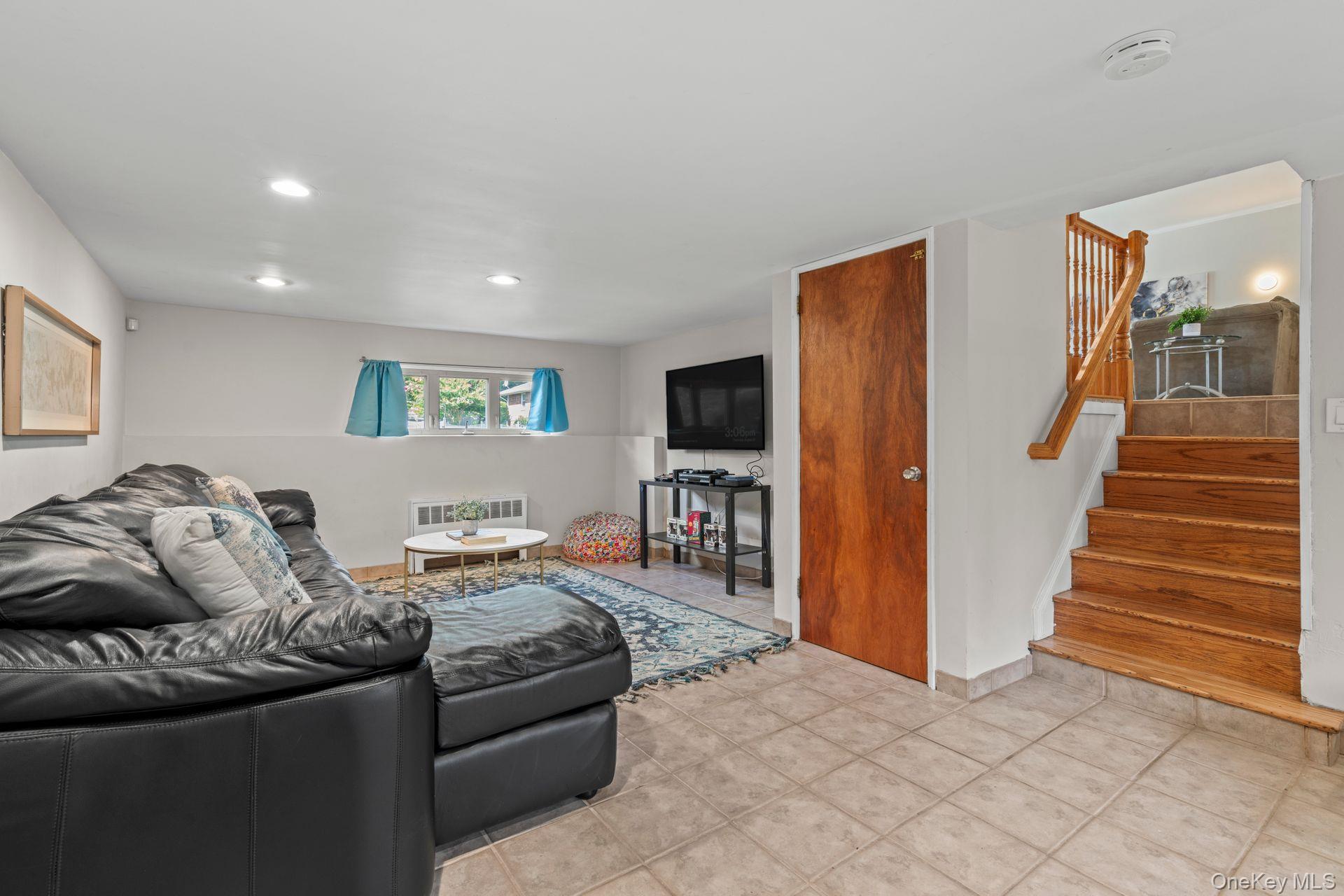 114 Seaman Road, Jericho, NY 11753