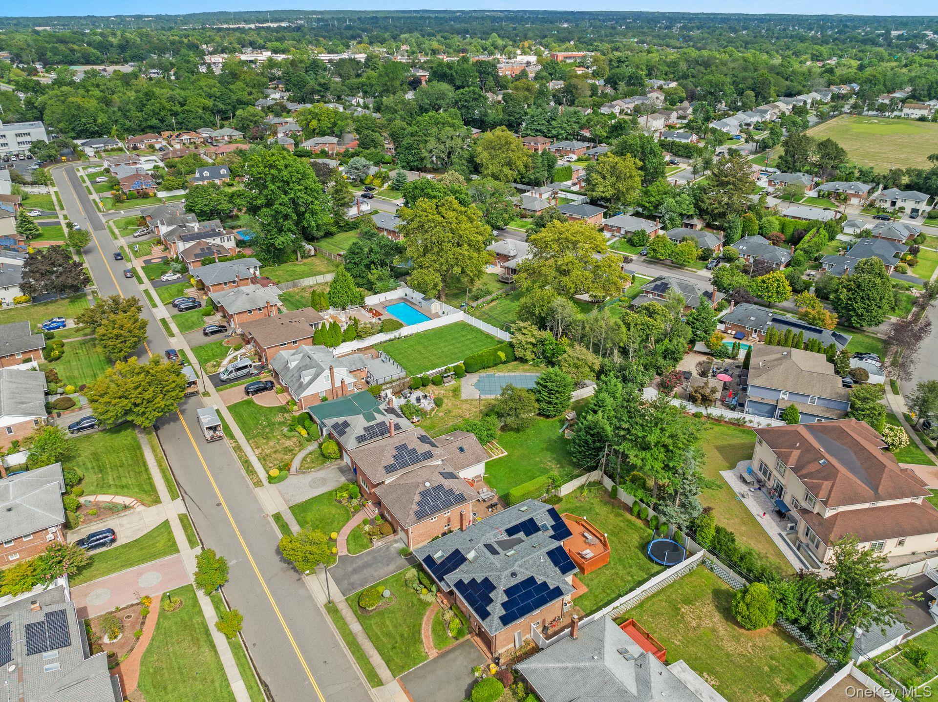 114 Seaman Road, Jericho, NY 11753