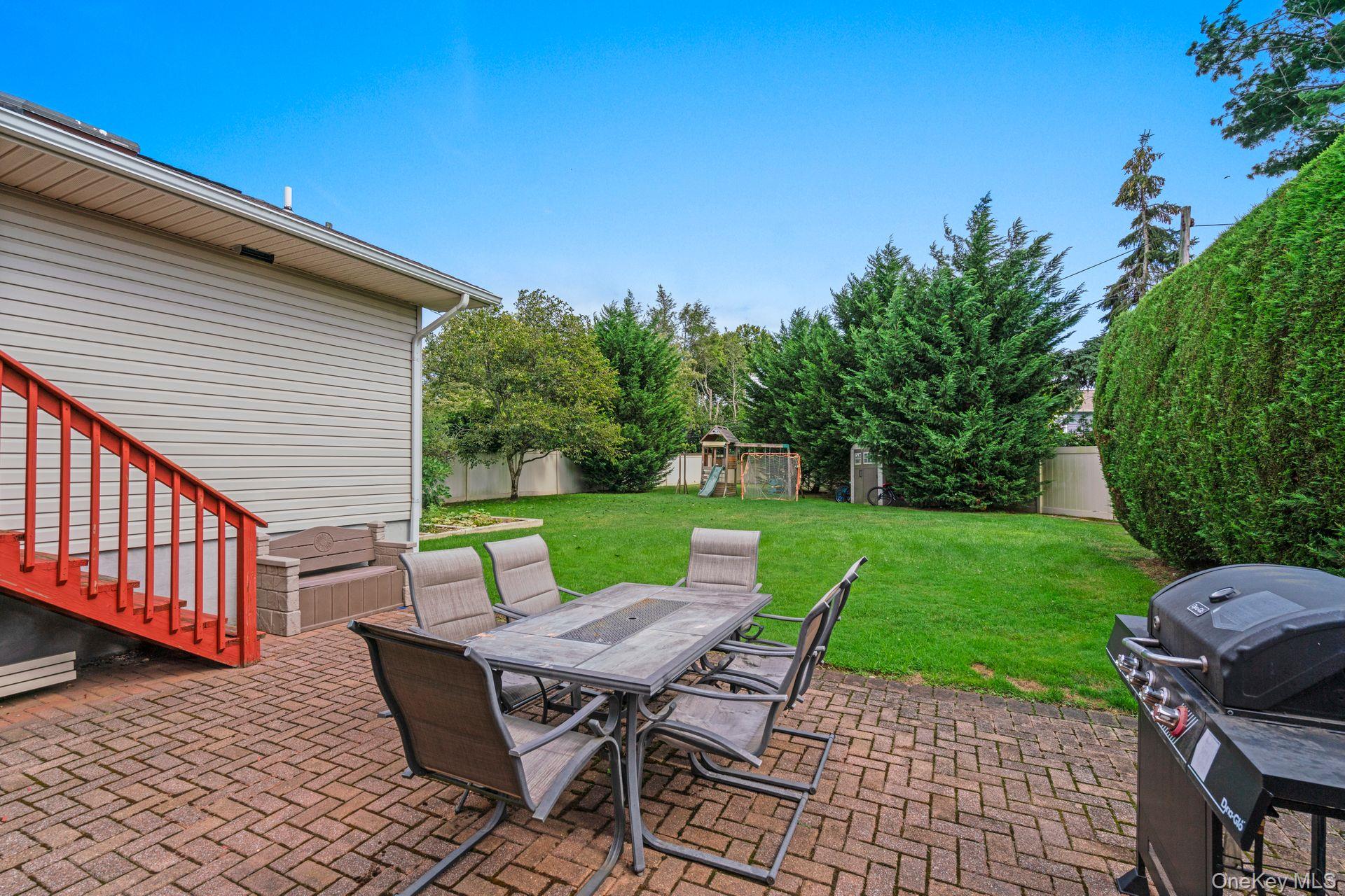 114 Seaman Road, Jericho, NY 11753