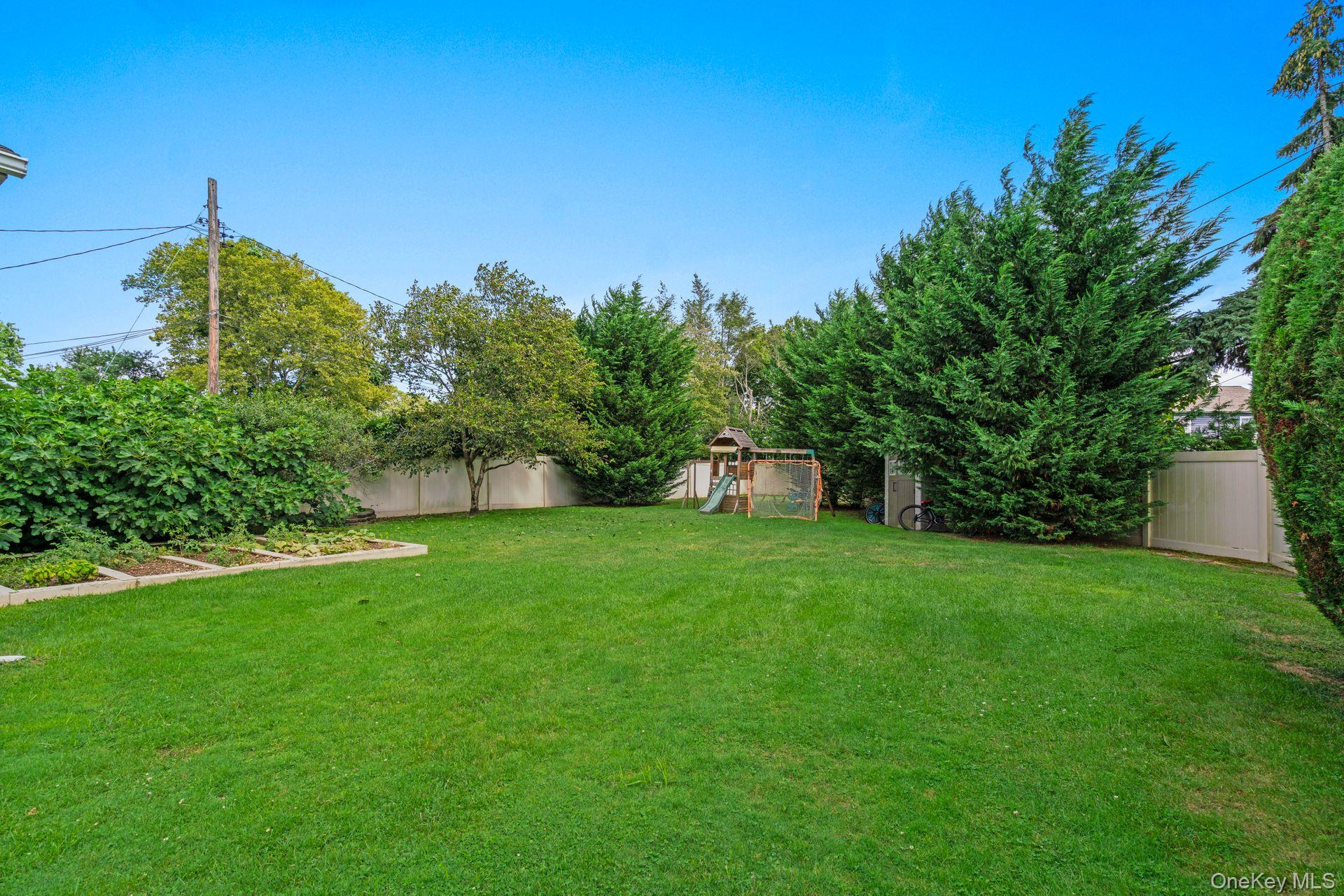 114 Seaman Road, Jericho, NY 11753