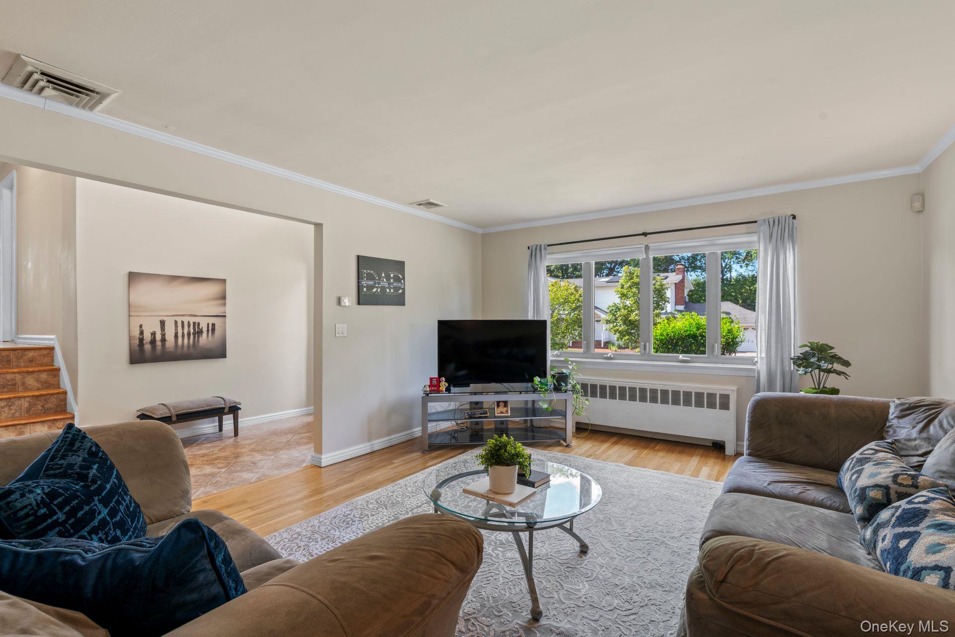 114 Seaman Road, Jericho, NY 11753