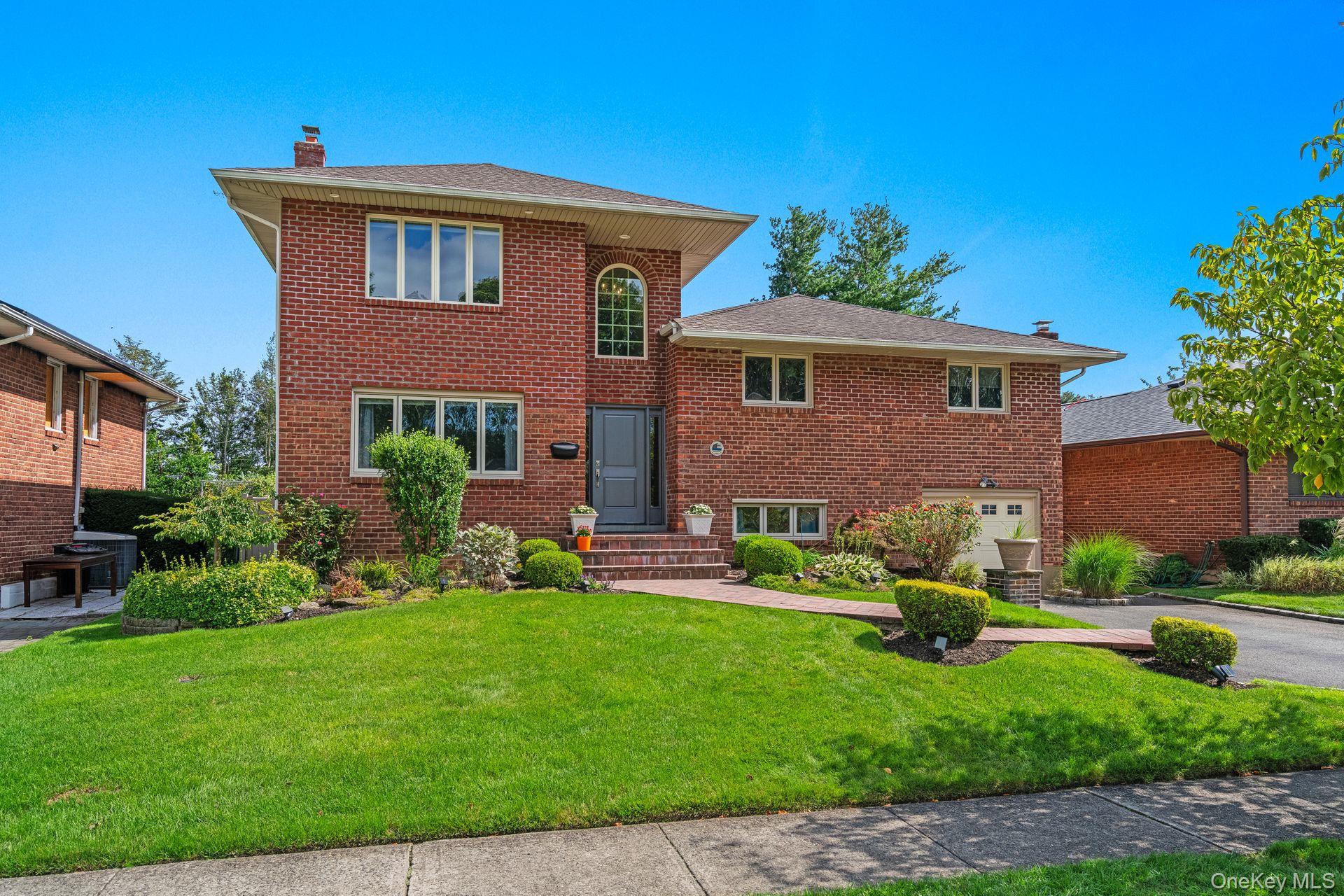 114 Seaman Road, Jericho, NY 11753