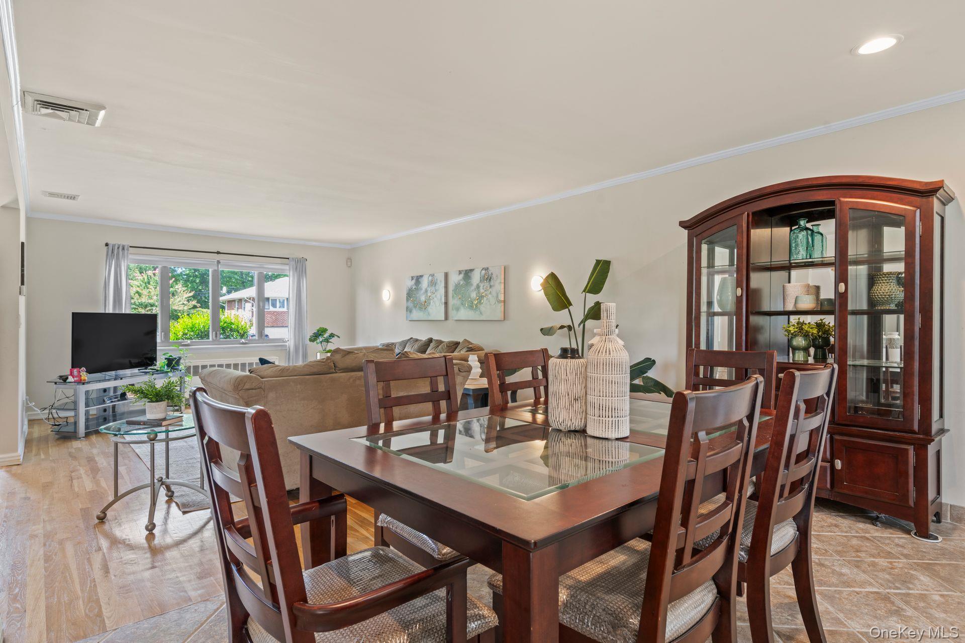 114 Seaman Road, Jericho, NY 11753